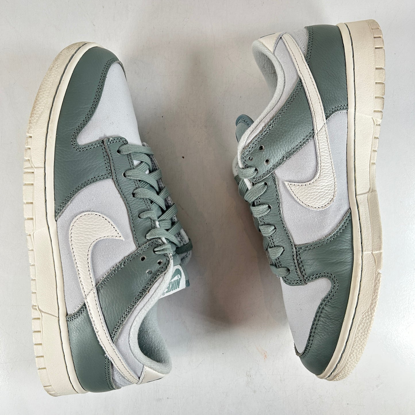 DV7212 300 Nike Dunk Low Mica Green [USED] - 10 M (Used)