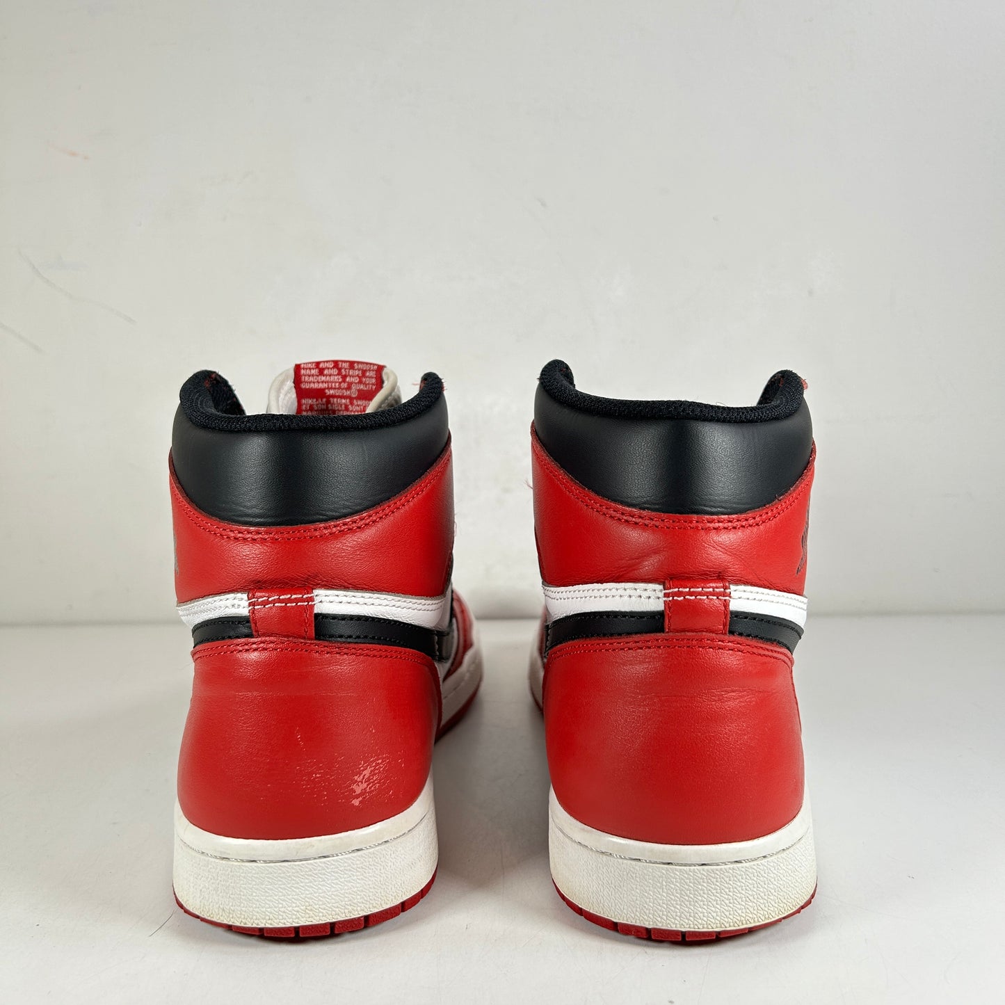 555088 101 Jordan 1 Chicago 2015 [USED] - 11 M (Used) (No Box)
