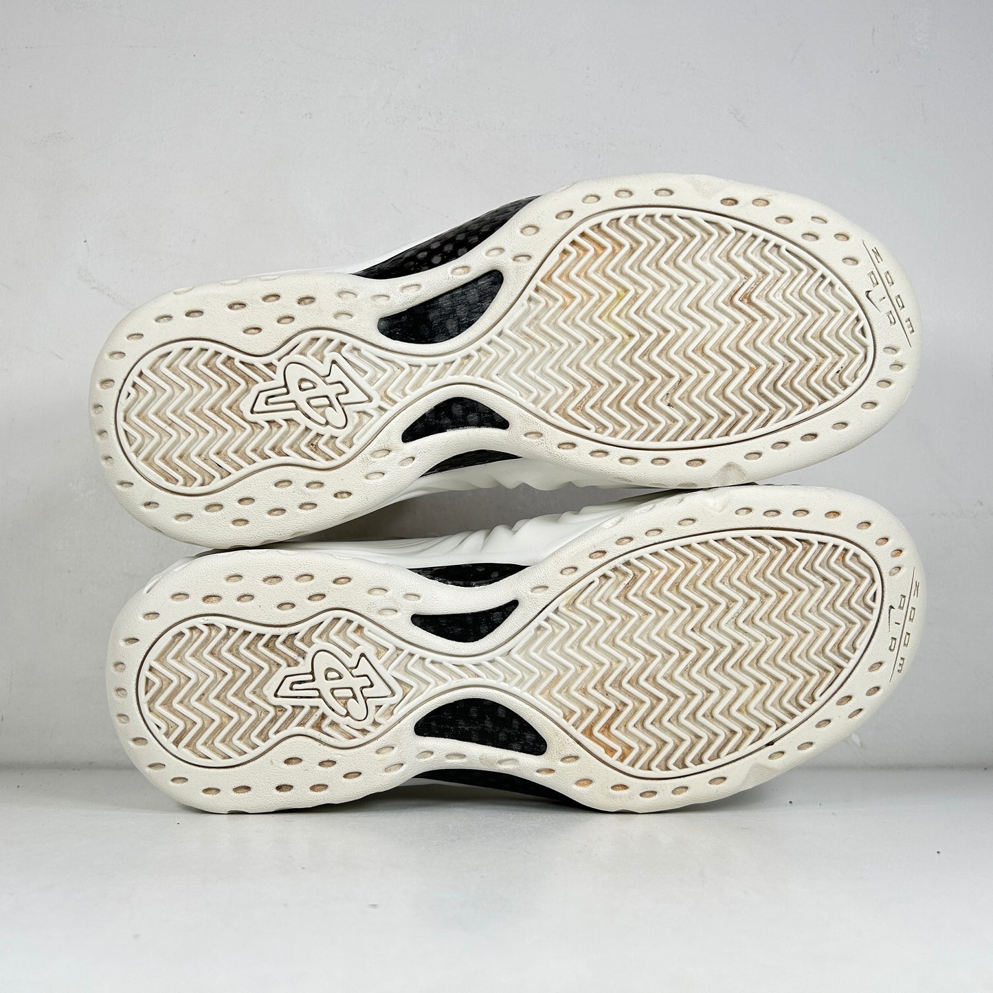DJ7952 100 Nike Air Foamposite One CDG White [USED] - 10 M (Used2)