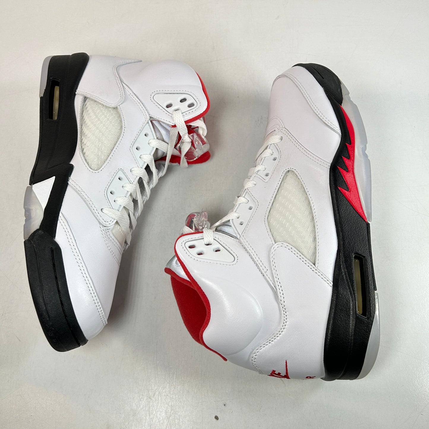 DA1911 102 Jordan 5 Retro Fire Red Silver Tongue (2020) [USED] - 11 M (VNDS)