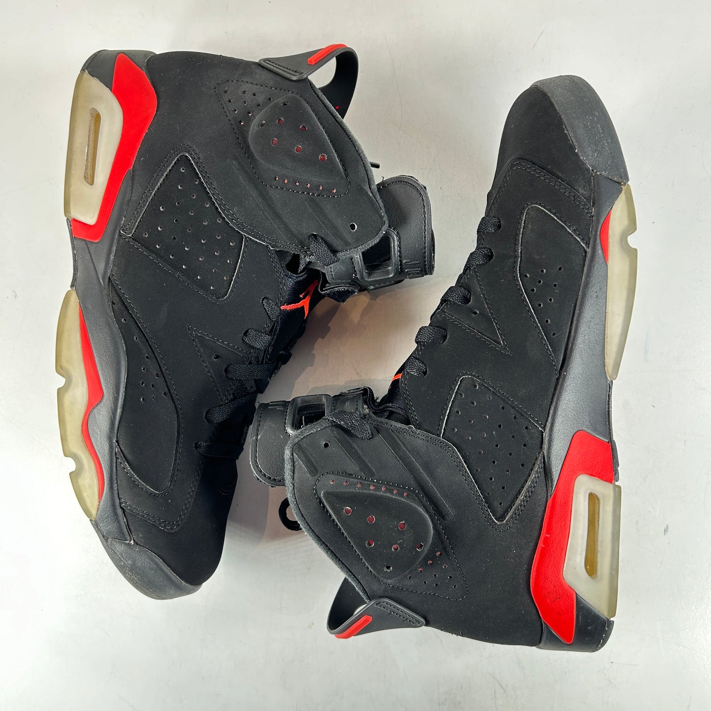 384664 060 Jordan 6 Retro Black Infrared (2019) [USED] - 11 M (Used) (No Box)