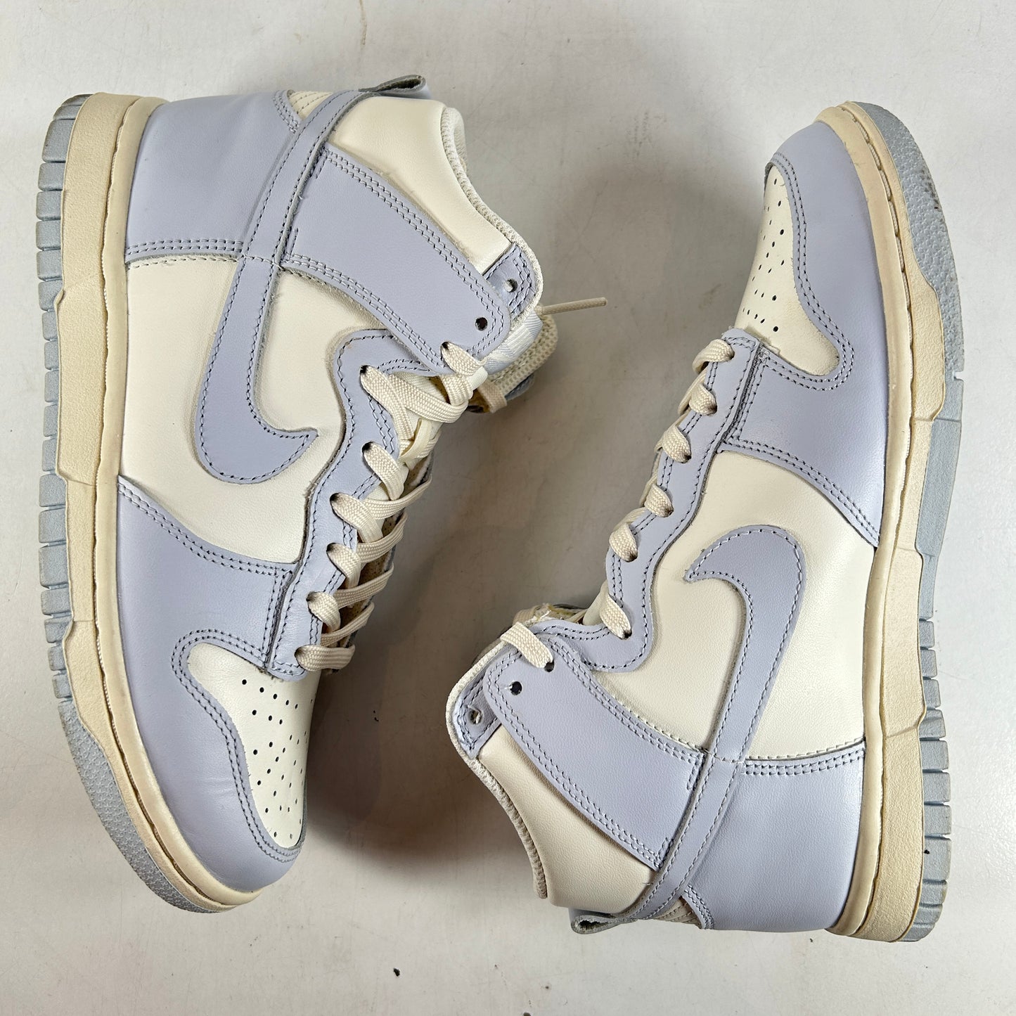 DD1869 102 Nike Dunk High Sail Football Grey (Women's) [USED] - 6.5 W (Used)