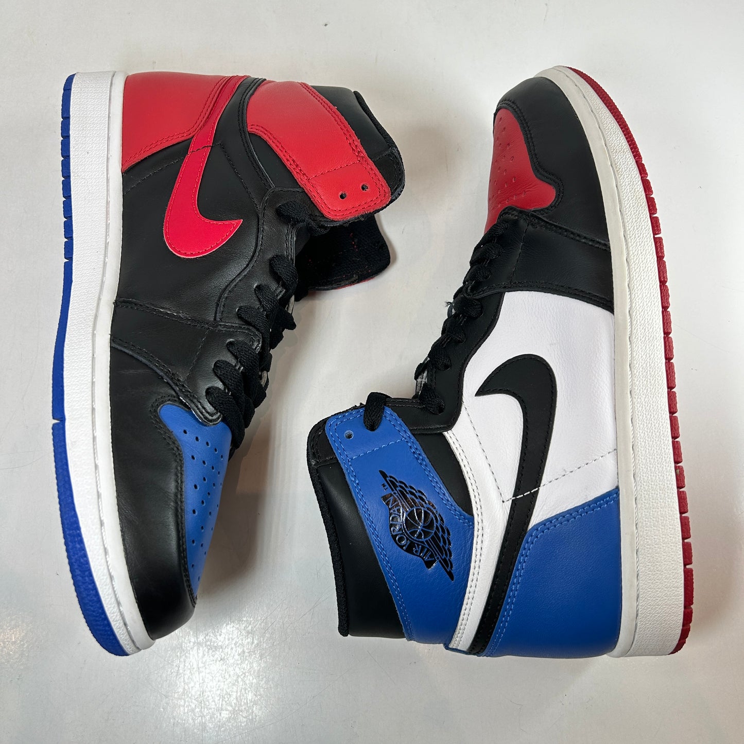 555088 026 Jordan 1 Retro Top 3 [USED] - 9.5 M (Used2)