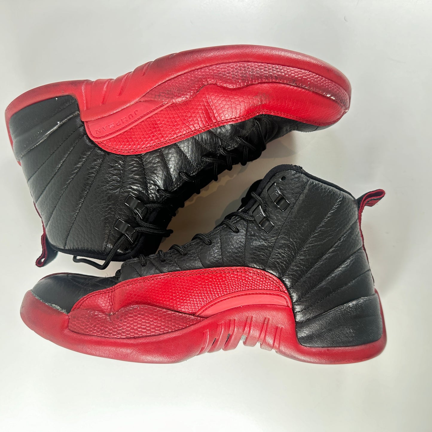 130690 002 Jordan 12 Retro Flu Game (2016) [USED] - 8 M (Used) (No Box2)