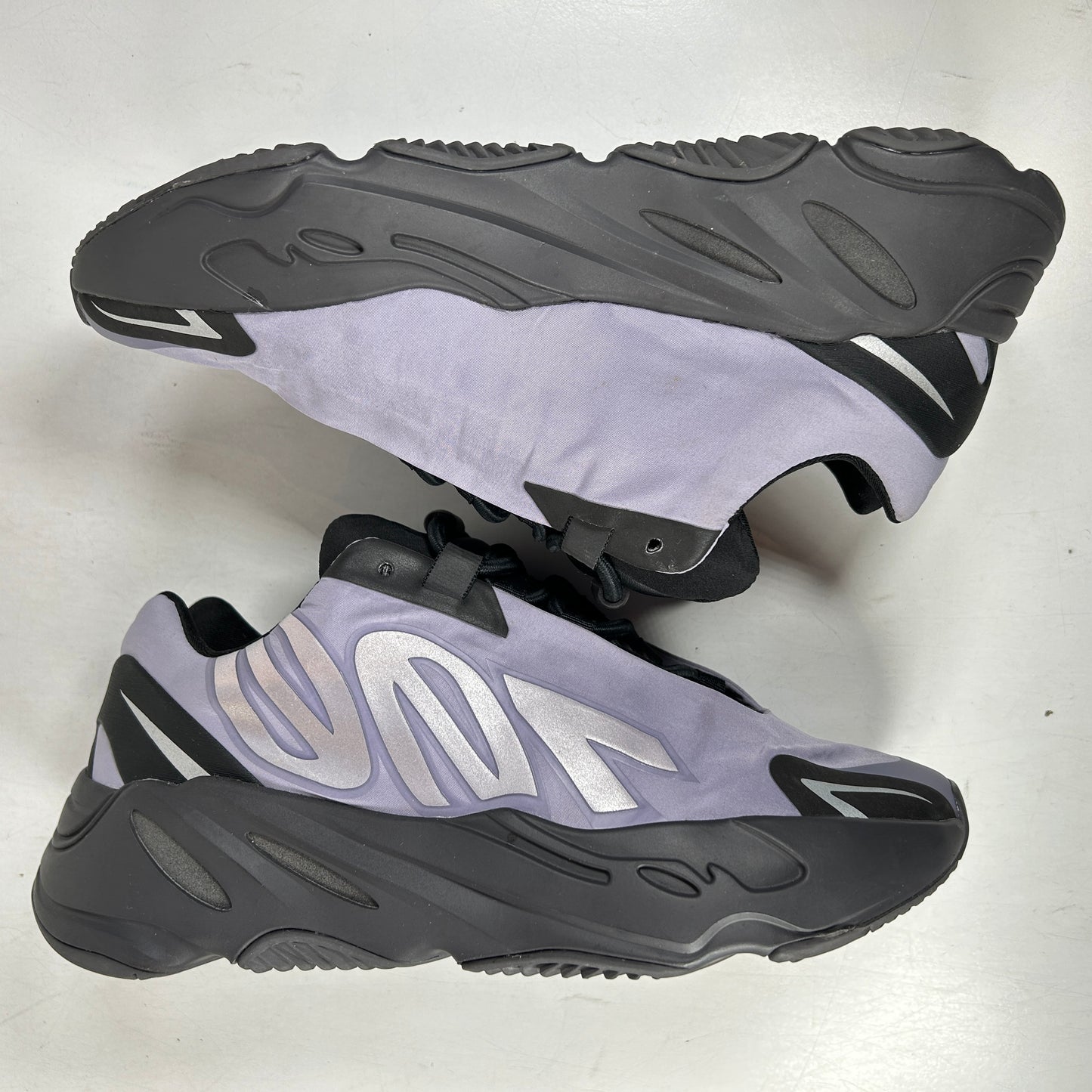GW9526 adidas Yeezy Boost 700 MNVN Geode [USED] - 6.5 M (Used)(No box)