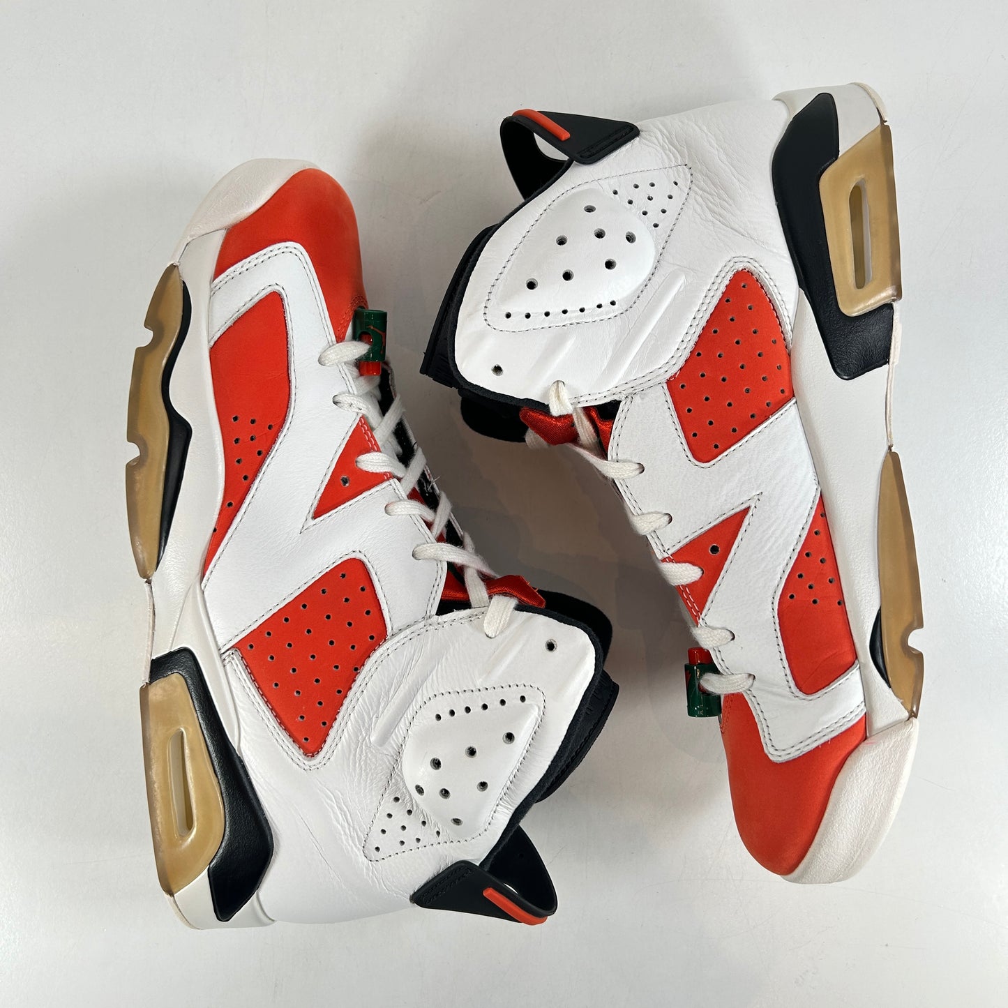 384664 145 Jordan 6 Retro Gatorade Like Mike White [USED] - 10.5 M (Used)