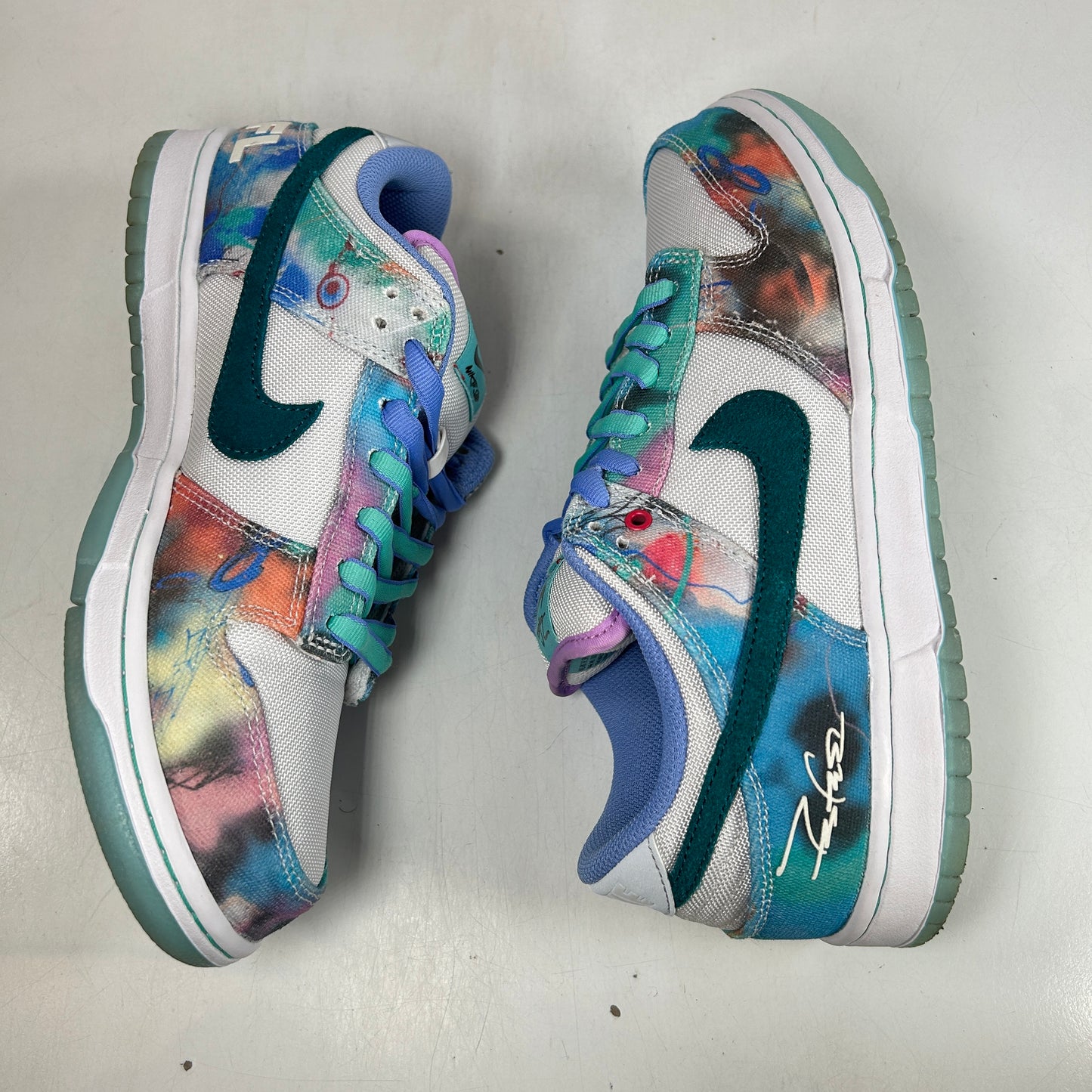 HF6061 400 Nike SB Dunk Low Futura Laboratories Bleached Aqua [USED] - 9 M (Used)