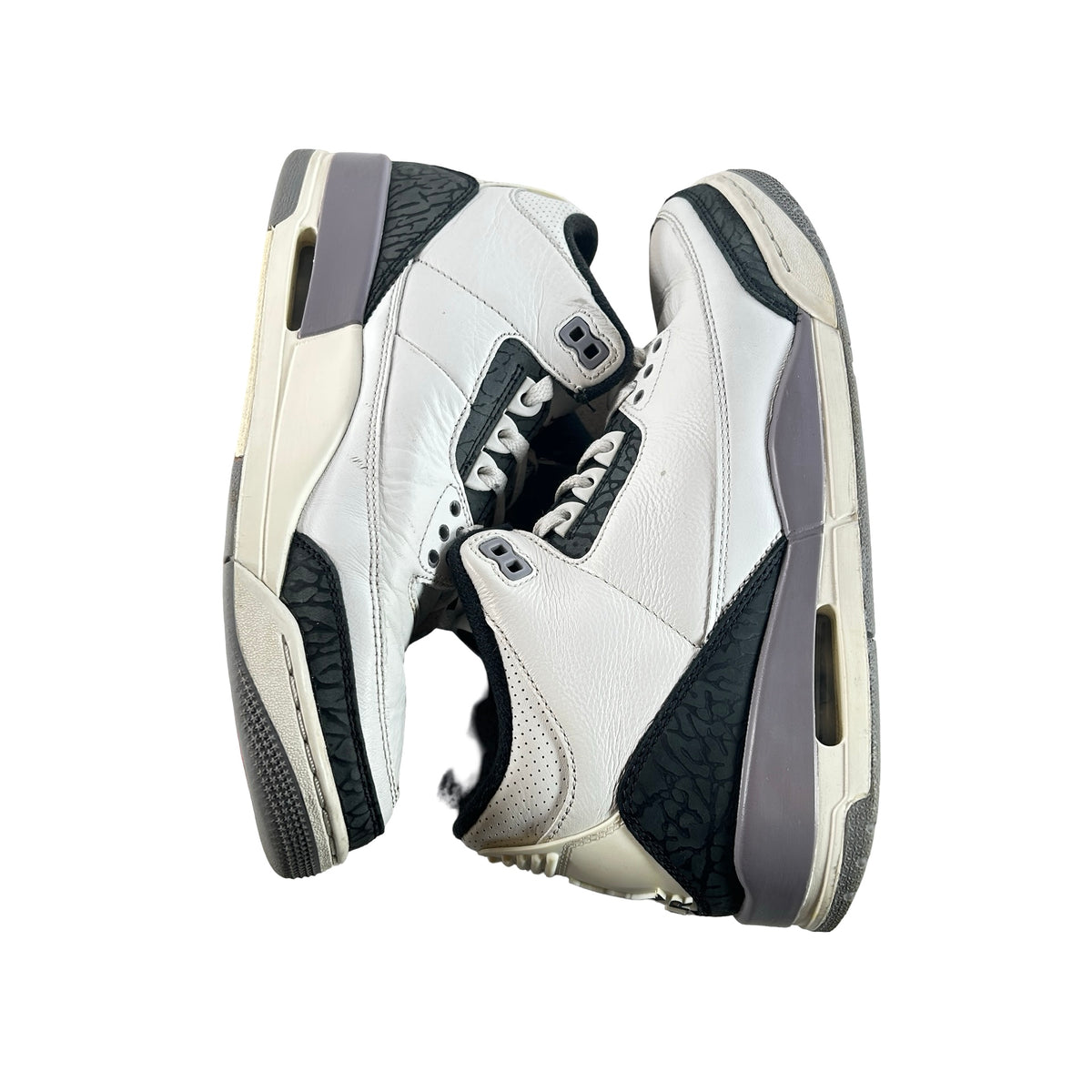 CT8532 106 Jordan 3 Retro Cement Grey [USED] - 8.5 M (Used3)