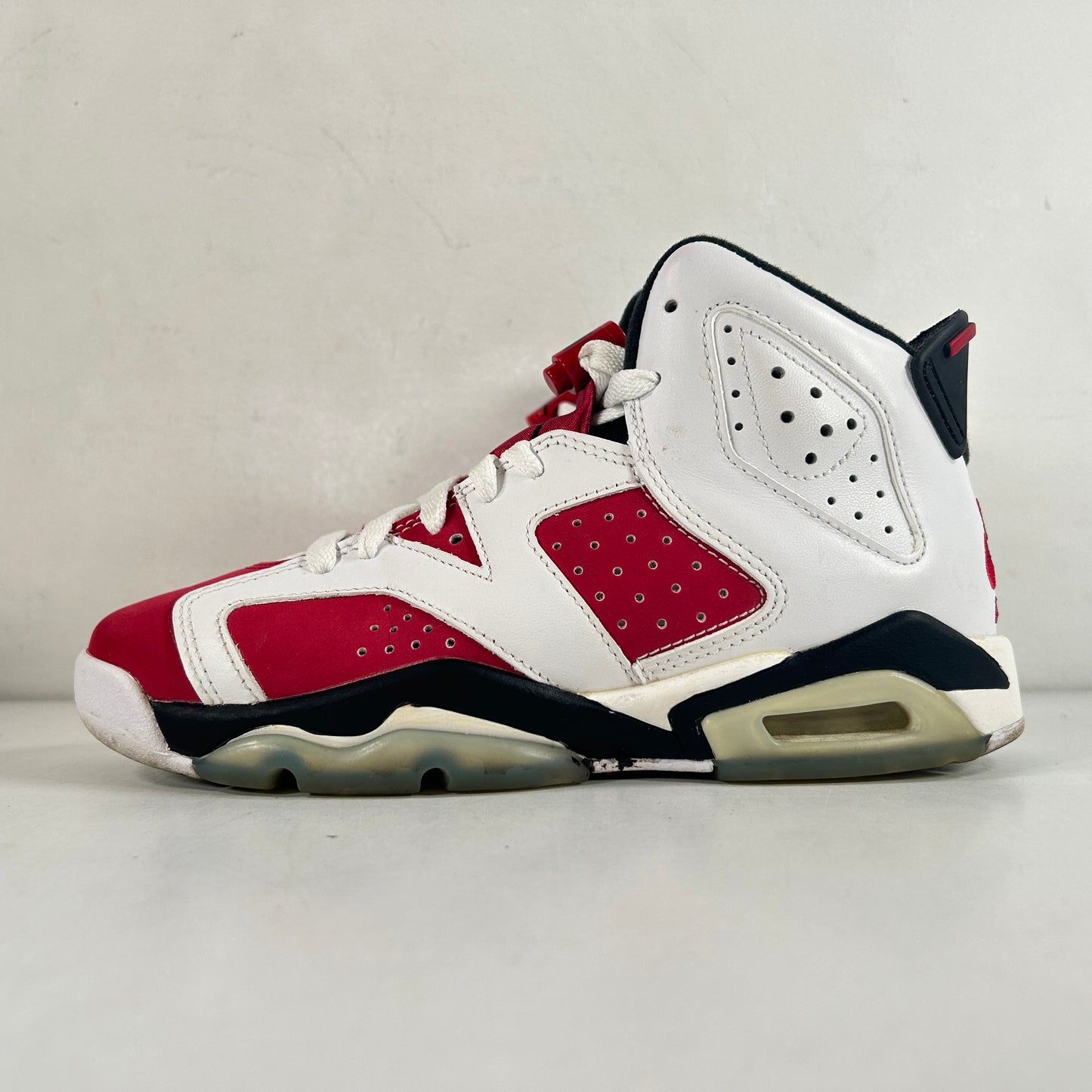 384665 106 Jordan 6 Retro Carmine (2021) (GS) [USED] - 4 Y (Used)