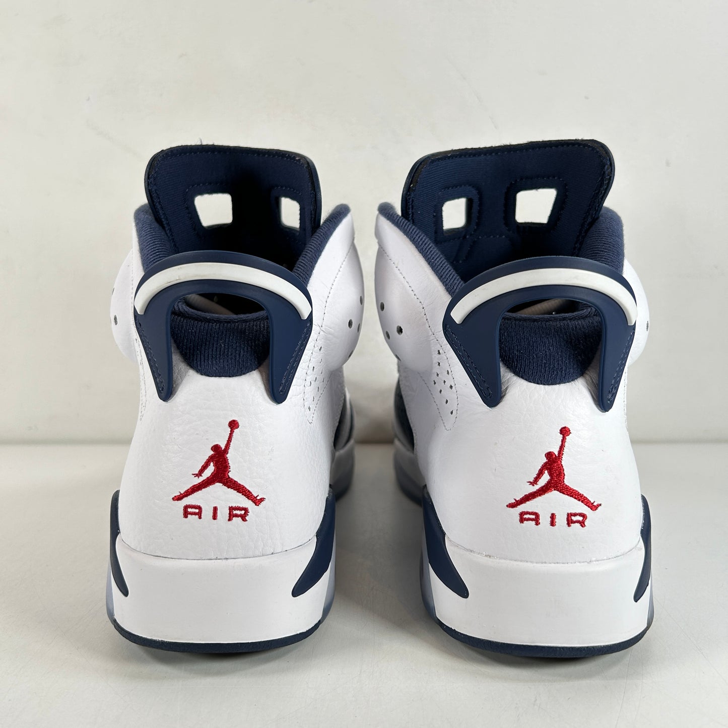 CT8529 164 Jordan 6 Retro Olympic (2024) - 11 M (Used)