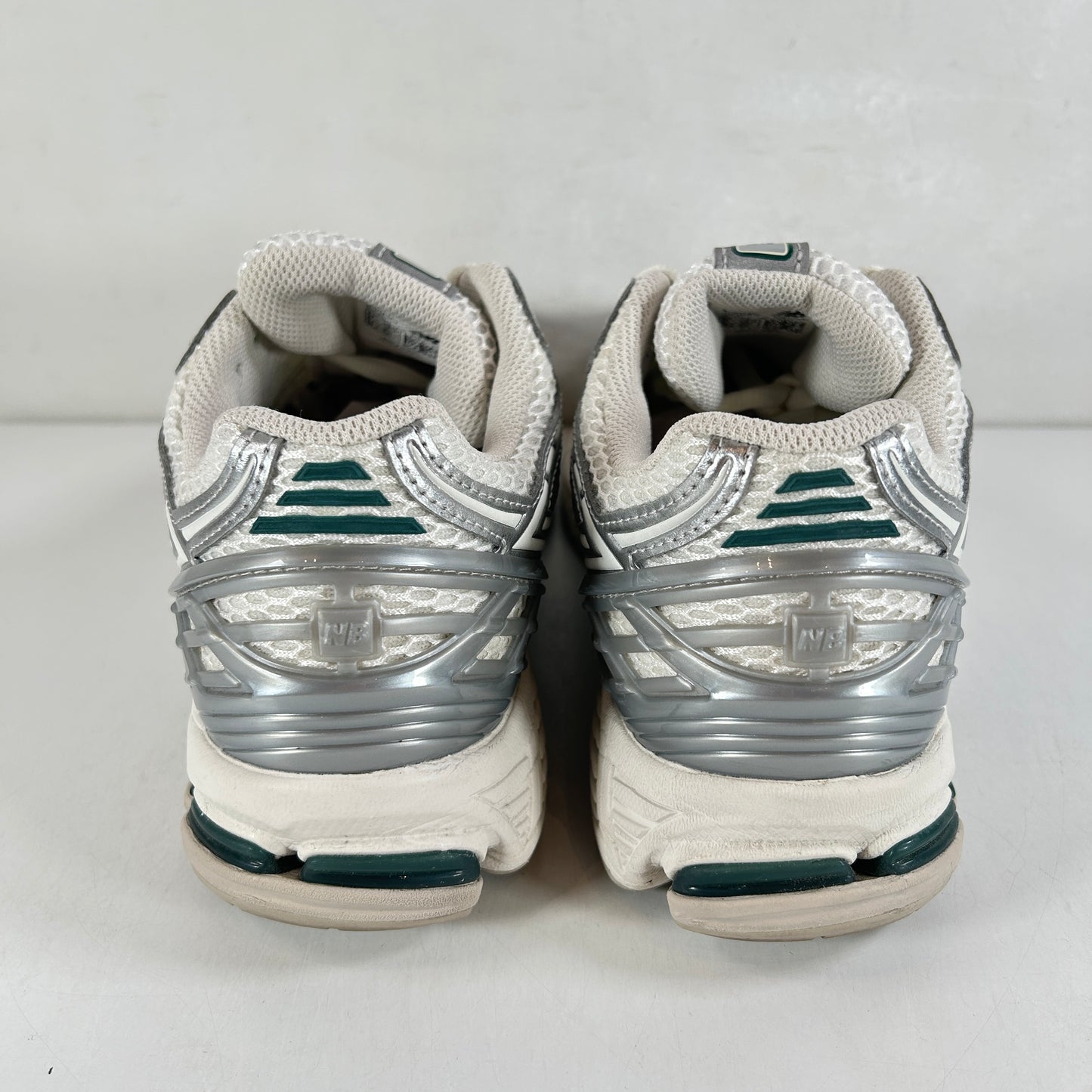 M1906REE New Balance 1906R Silver Metallic Sea Salt [USED] - 9.5 M (Used)
