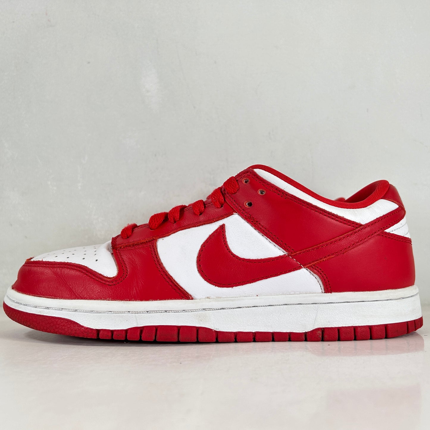 CU1727 100 Dunk Low Rojo Universitario
