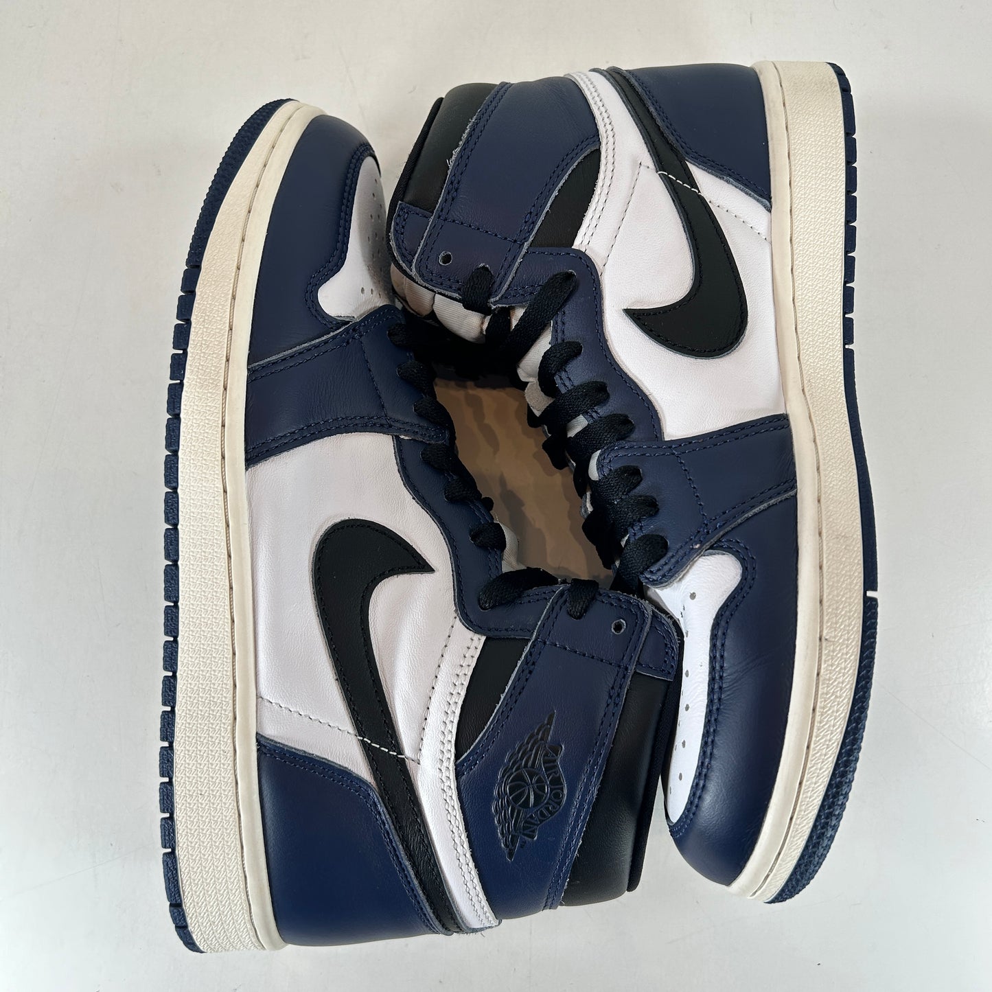 DZ5485 401 Jordan 1 Retro High OG Midnight Navy [USED] - 8.5 M (Used)