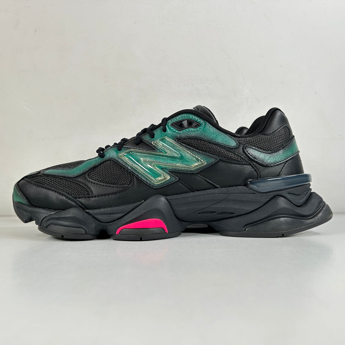 U9060ML New Balance 9060 Mowalola Burglarwear Black Teal Pink - [USED] - 11 M (Used)