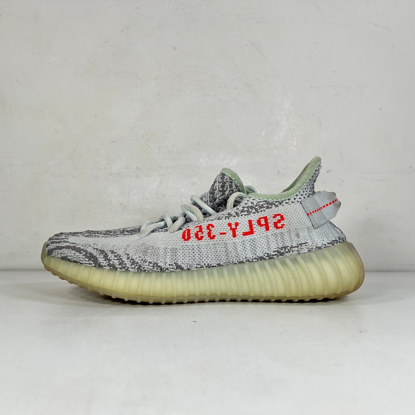 B37571 adidas Yeezy Boost 350 V2 Blue Tint (2017/2023) [USED] - 6 M (Used)