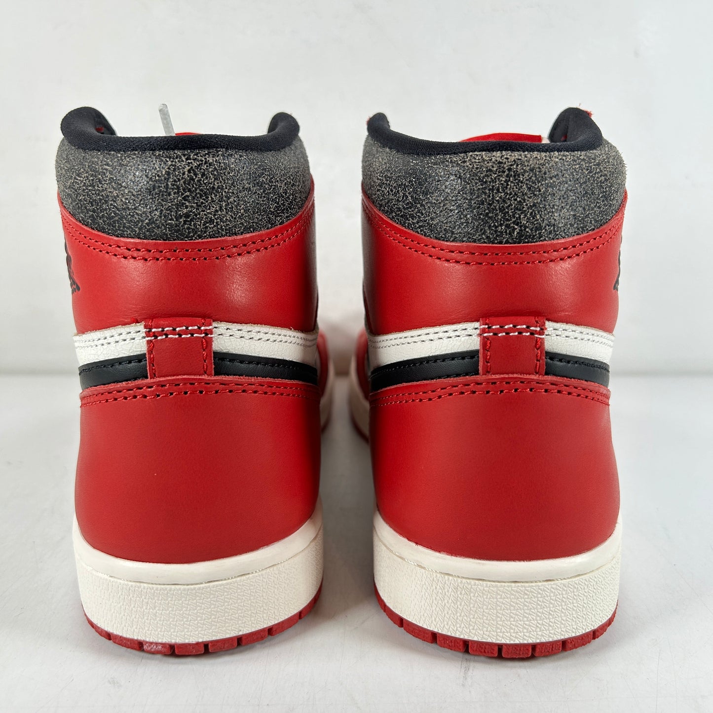 DZ5485 612 Jordan 1 Retro High OG Chicago Lost And Found [USED] - 10 M (VNDS2)