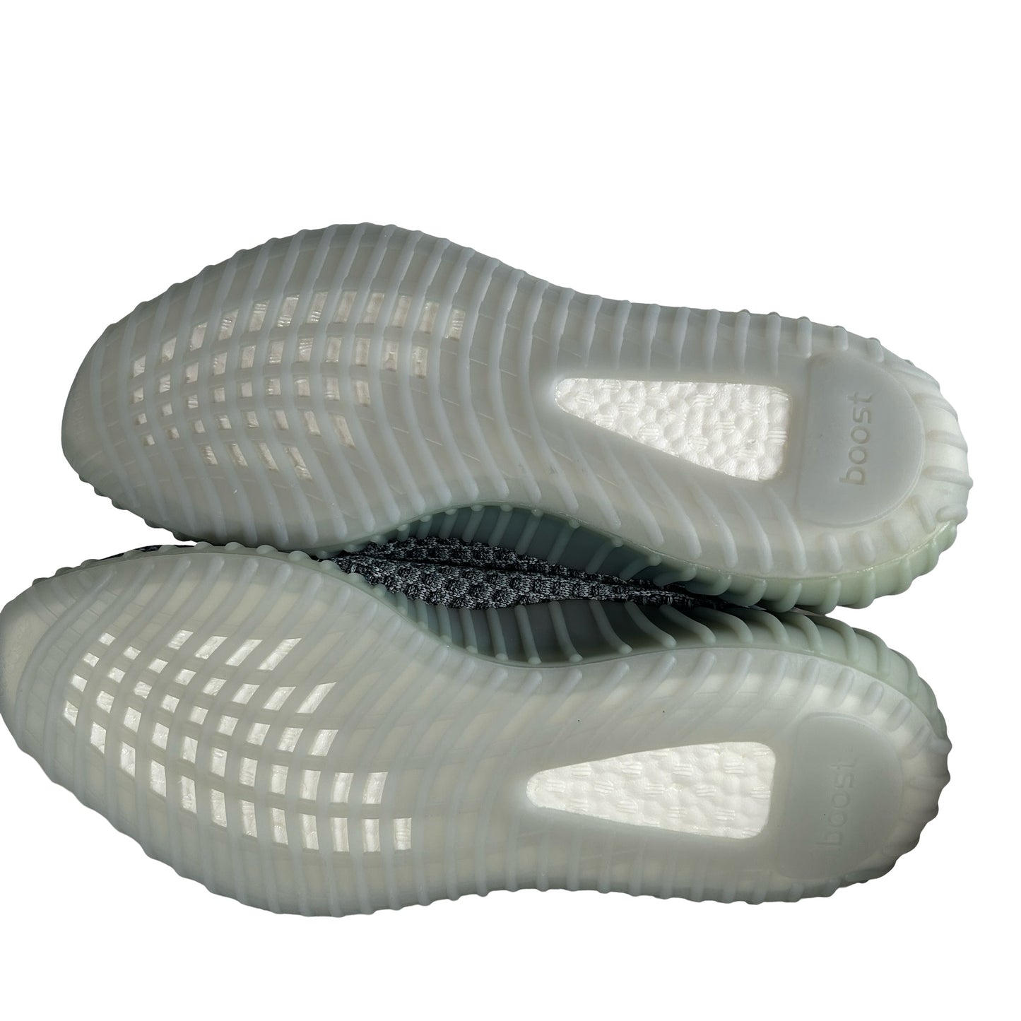 GY7657 adidas Yeezy Boost 350 V2 Ash Blue - 10.5 M (Dye Bleeding)