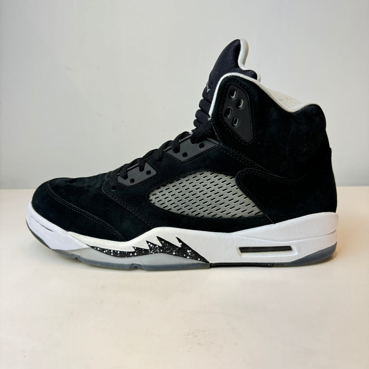 136027 035 Jordan 5 Retro Oreo (2013) [USED] - 12 M (Used)
