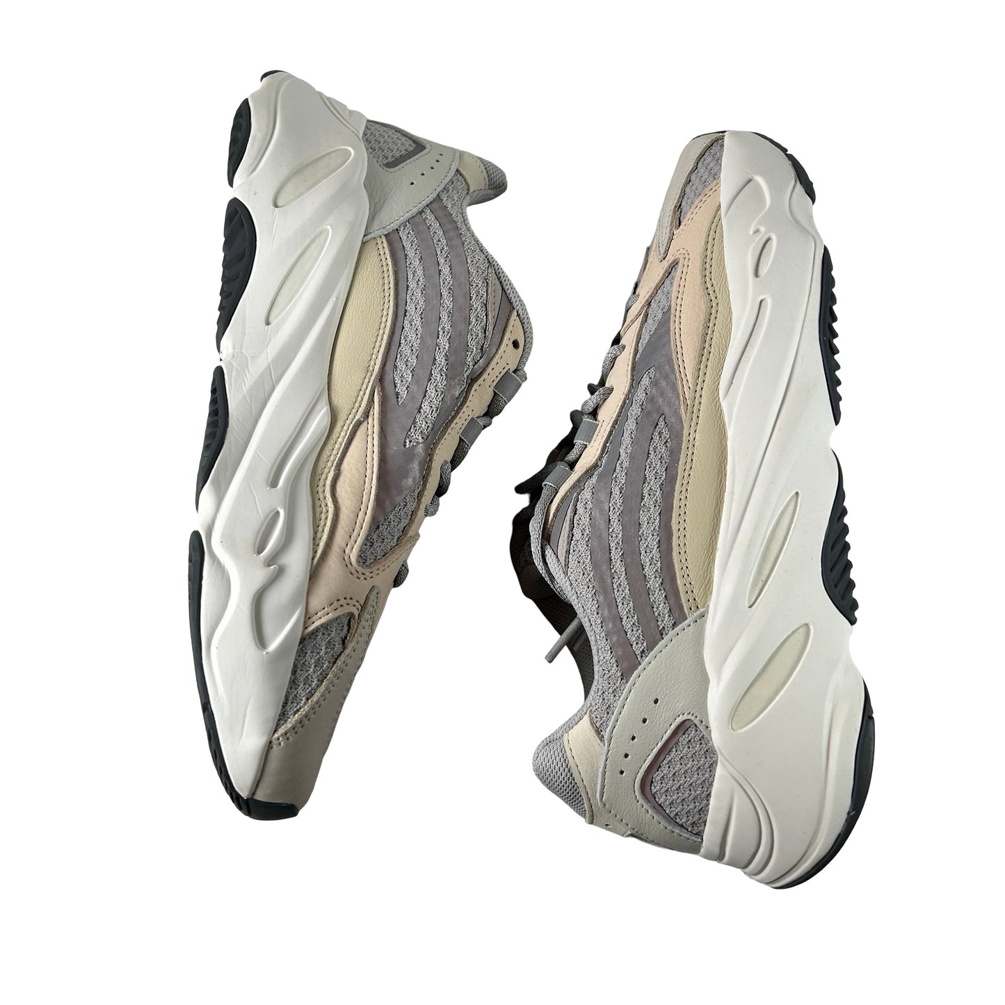 GY7924 adidas Yeezy Boost 700 V2 Cream [USED] - 11 M (Used)