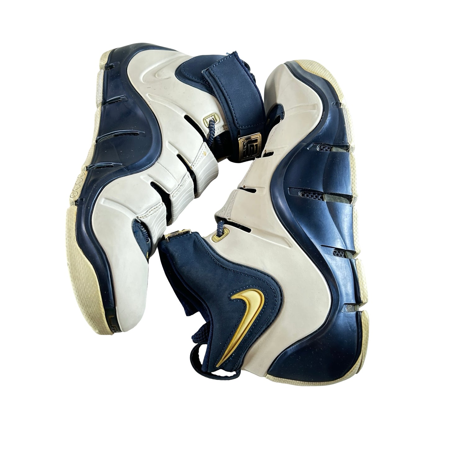 314647 111 Nike LeBron 4 West Coast [USED] - 9.5 M (Used)