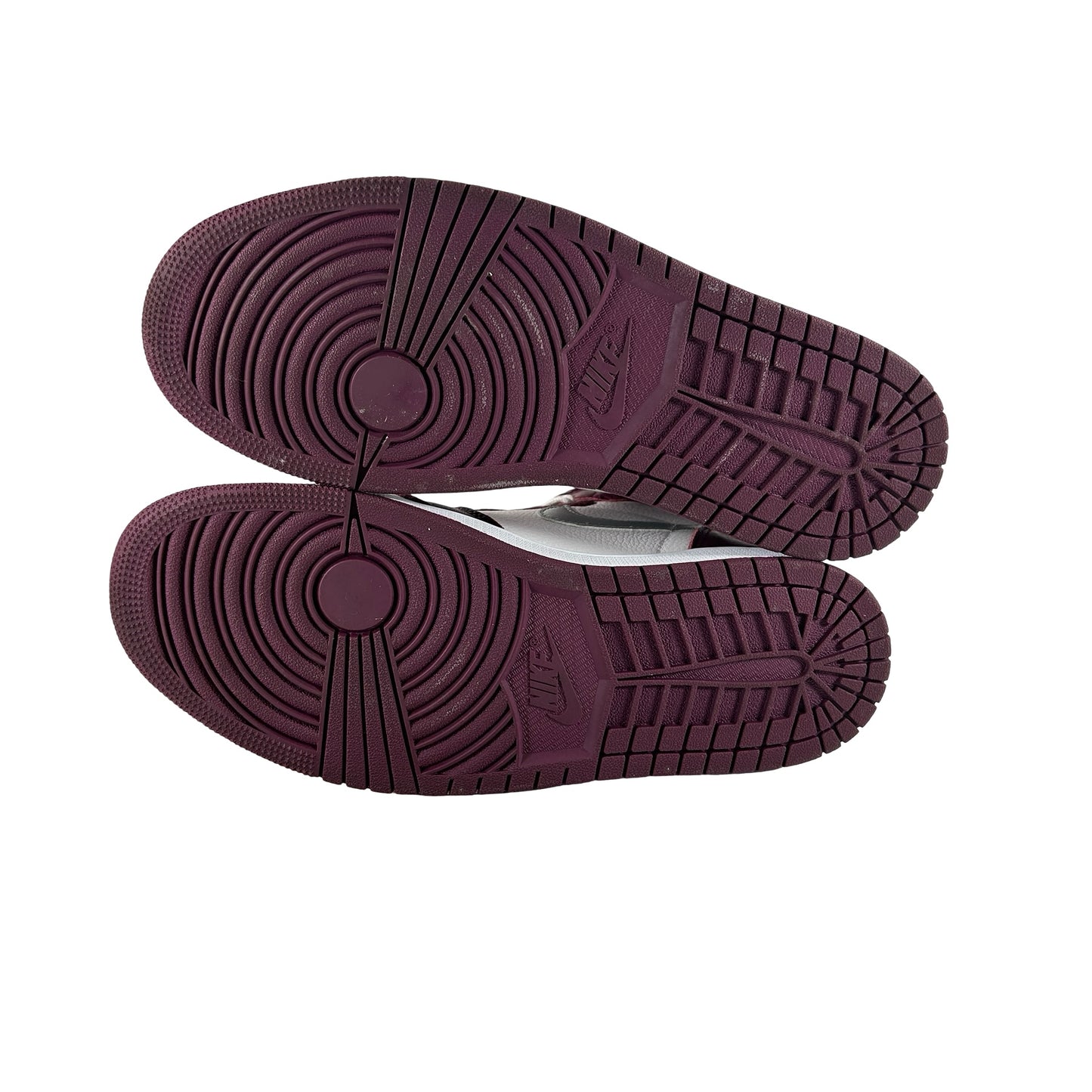 555088 611 Jordan 1 Retro High OG Bordeaux [USED] - 9.5 M (Used)
