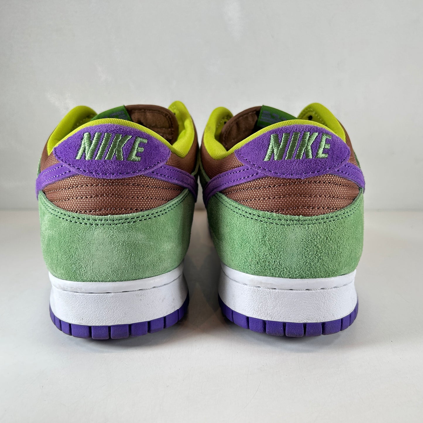 DA1469 200 Nike Dunk Low Veneer (2020) [USED] - 13 M (Used)