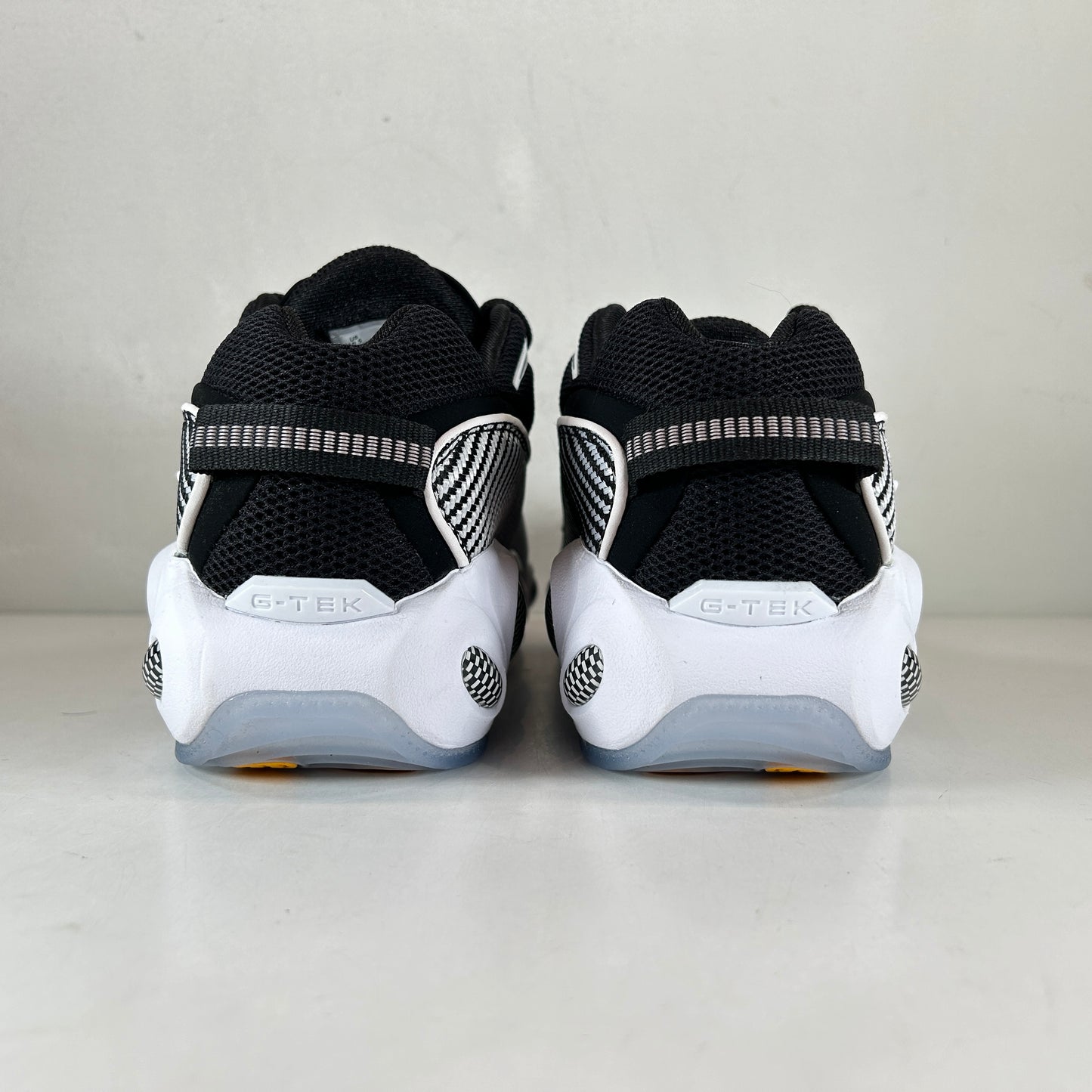 DM0879 001 Nike NOCTA Glide Drake Negro
