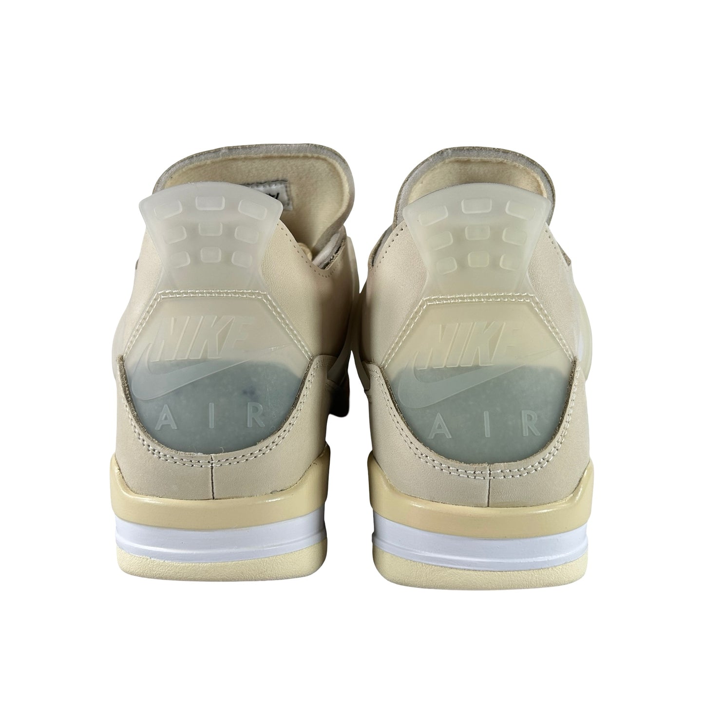 CV9388 100 Jordan 4 Vela blanquecina