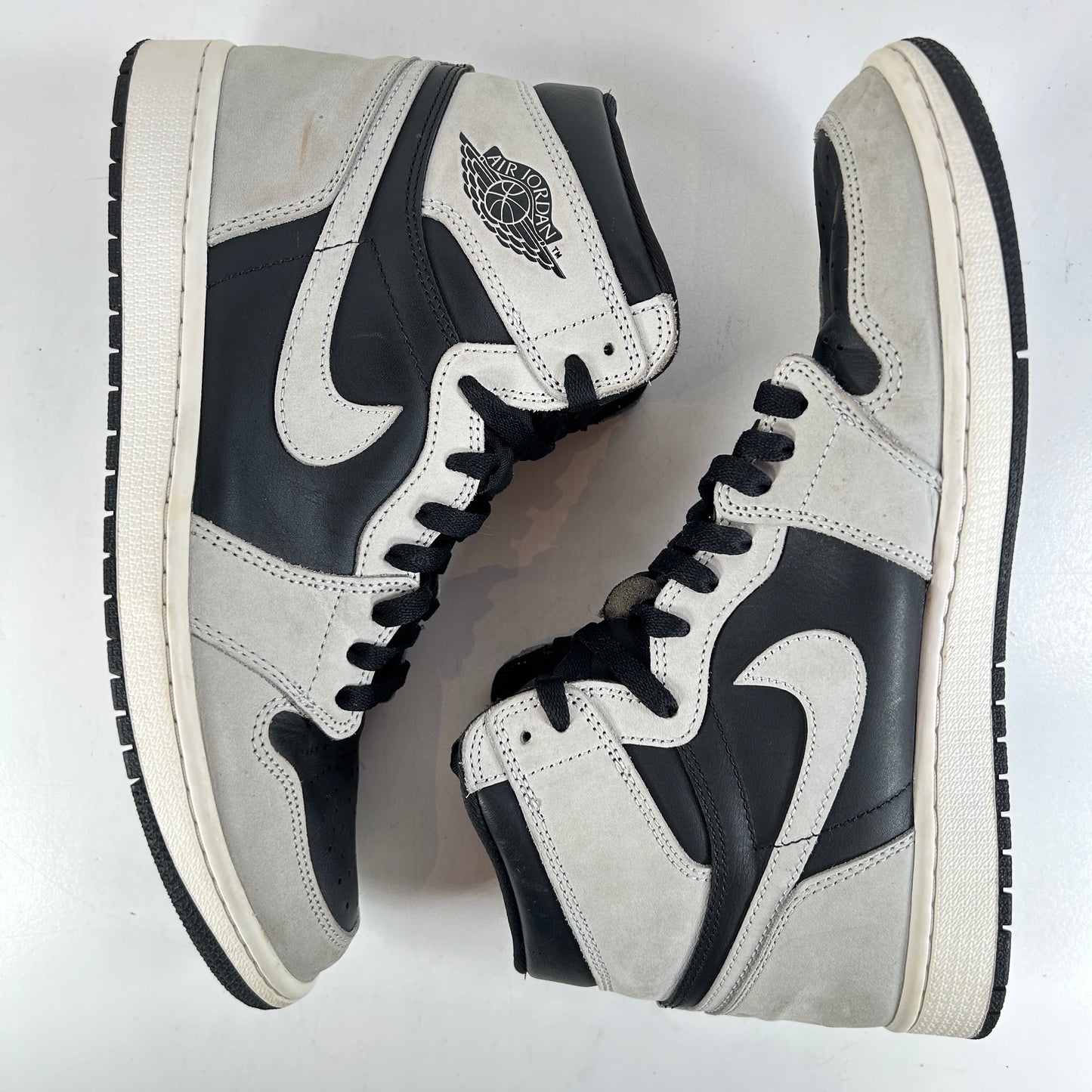 555088 035 Jordan 1 Sombra 2.0