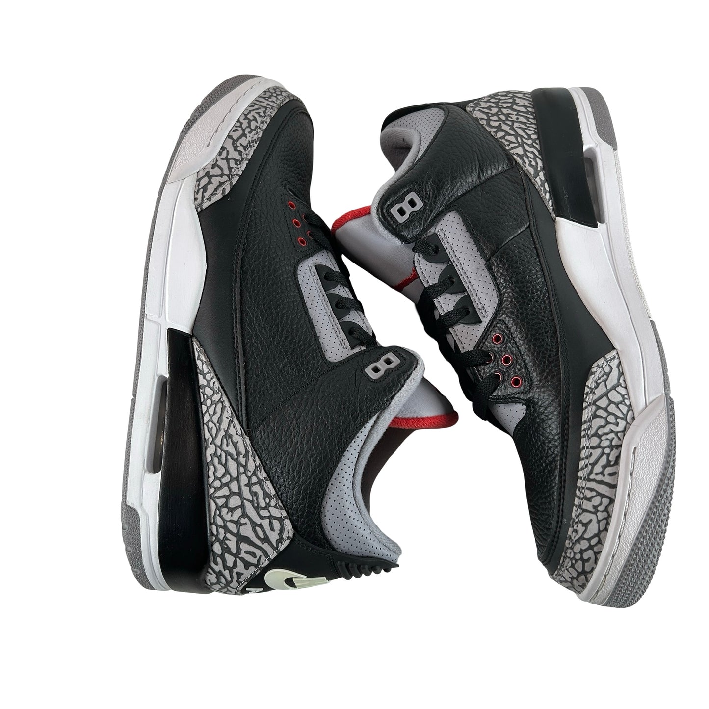854262 001 Jordan 3 Black Cement 2018 [USED] - 13 M (Used3)