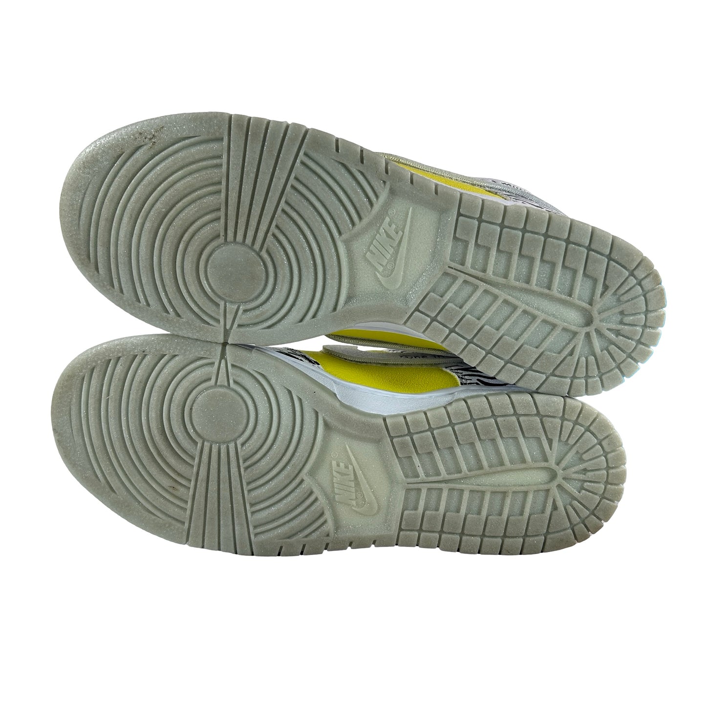 DR7305 100 Nike Dunk Low Doernbecher Zoe [USED] - 7.5 M (Used)