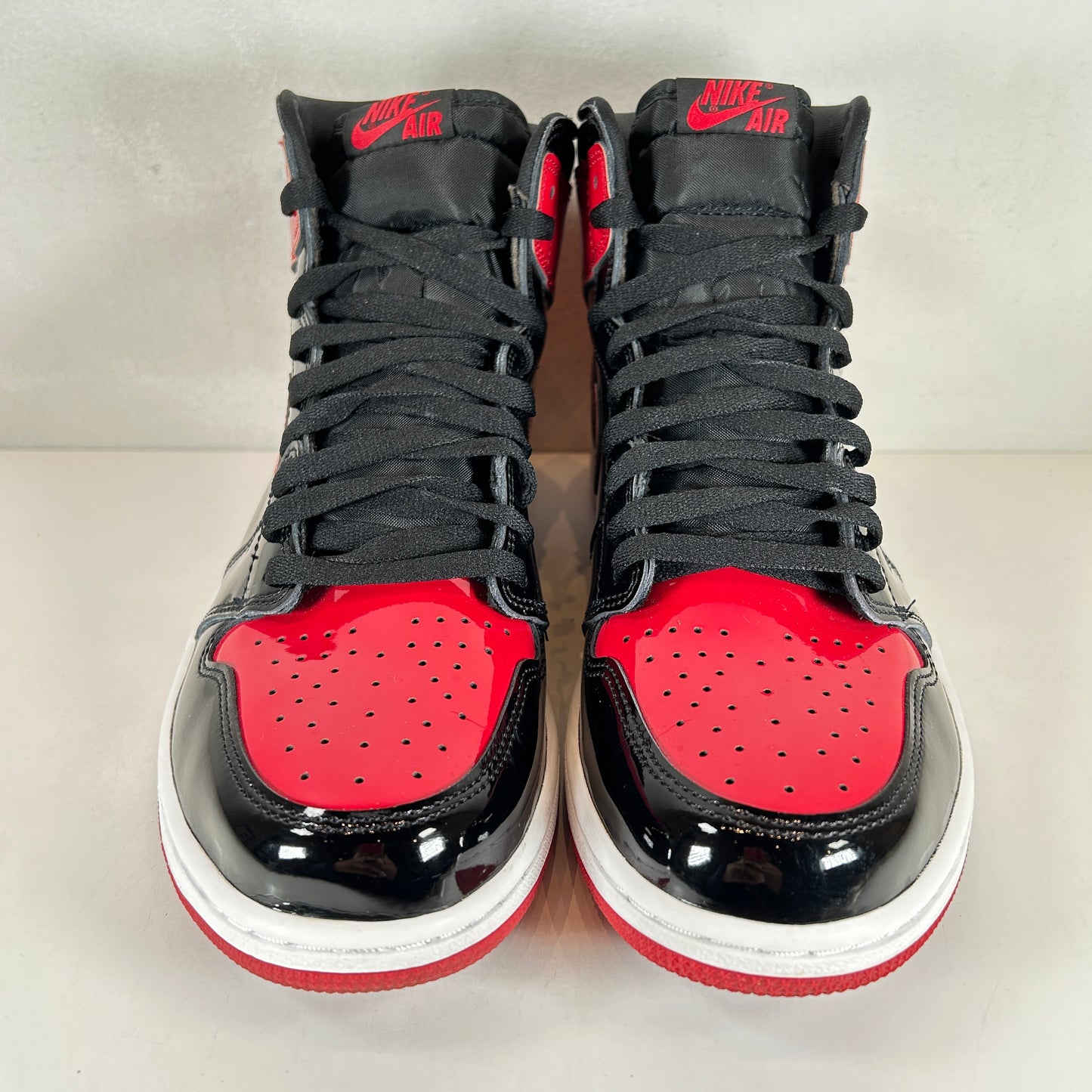 555088 063 Jordan 1 Retro High OG Patent Bred [USED] - 11.5 M (Used)