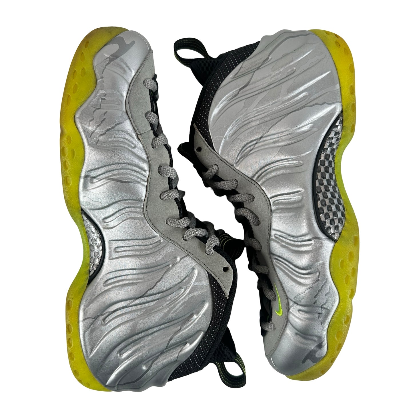 575420 004 Nike Air Foamposite One Silver Volt Camo [USED] - 8.5 M (Used)
