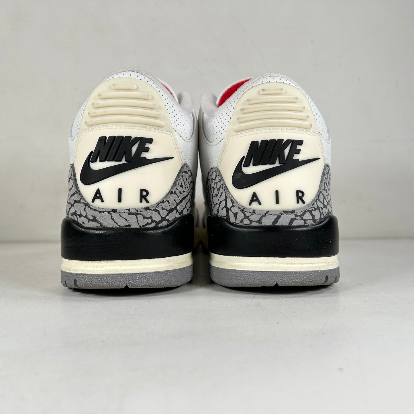 DN3707 100 Jordan 3 Retro White Cement Reimagined [USED] - 9 M (Used6)