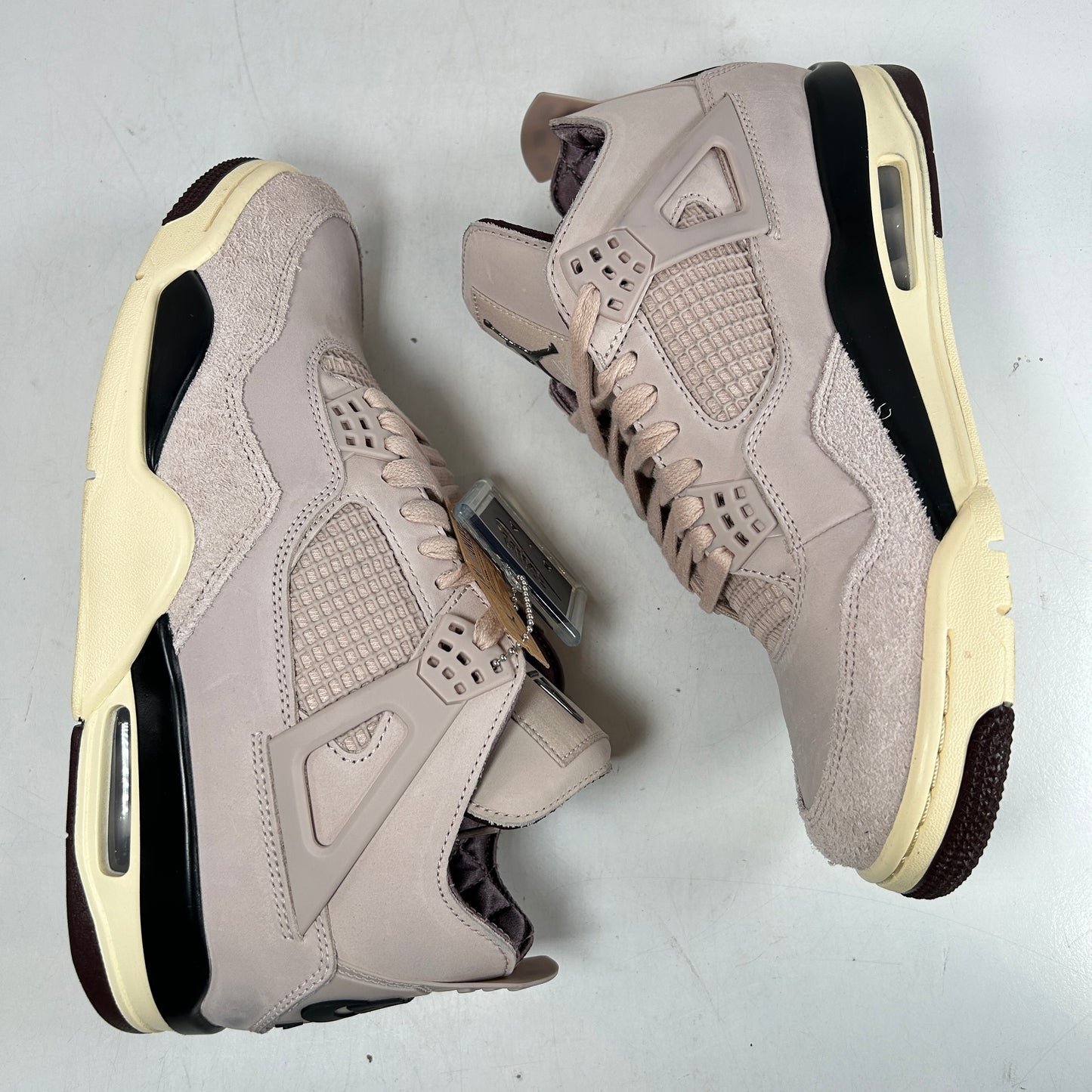 FZ4810 200 A Ma Maniére x Wmns Air Jordan 4 Retro 'Phantom' [USED] - 11.5 W (VNDS)