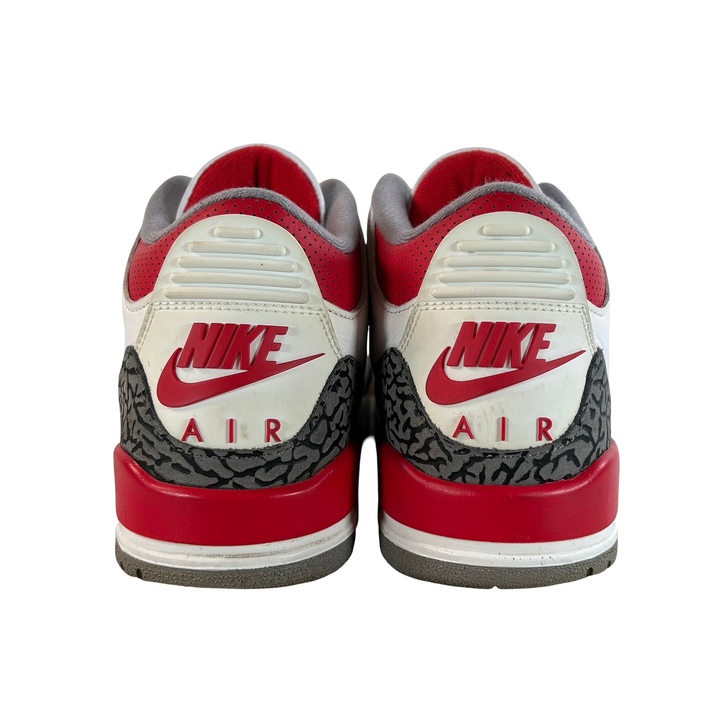 DN3707 160 Jordan 3 Retro Fire Red (2022) [USED] - 8.5 (Used) (No Box)