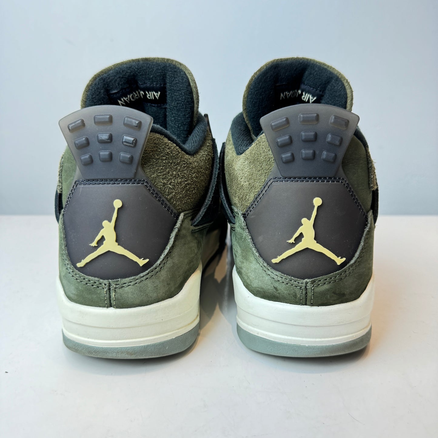 FB9927 200 Air Jordan 4 Craft Medium Olive [USED] - 12 M (Used)