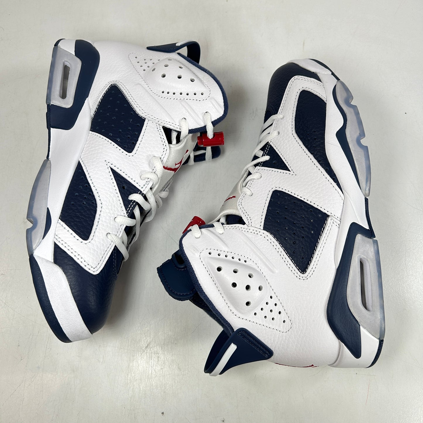 CT8529 164 Jordan 6 Retro Olympic (2024) - 8.5 M (Used)