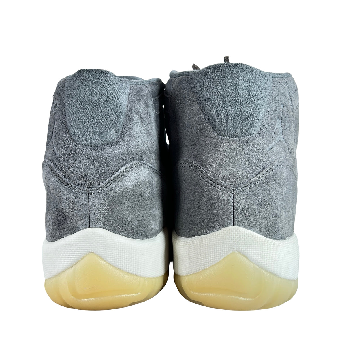 914433 003 Jordan 11 Retro Pinnacle Grey Suede - 13 M (Yellowing)