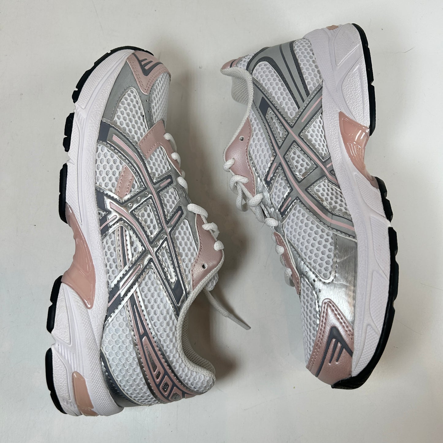 1202A164 117 ASICS Gel-1130 White Neutral Pink (Women's) [USED] - 6.5 W (Used)