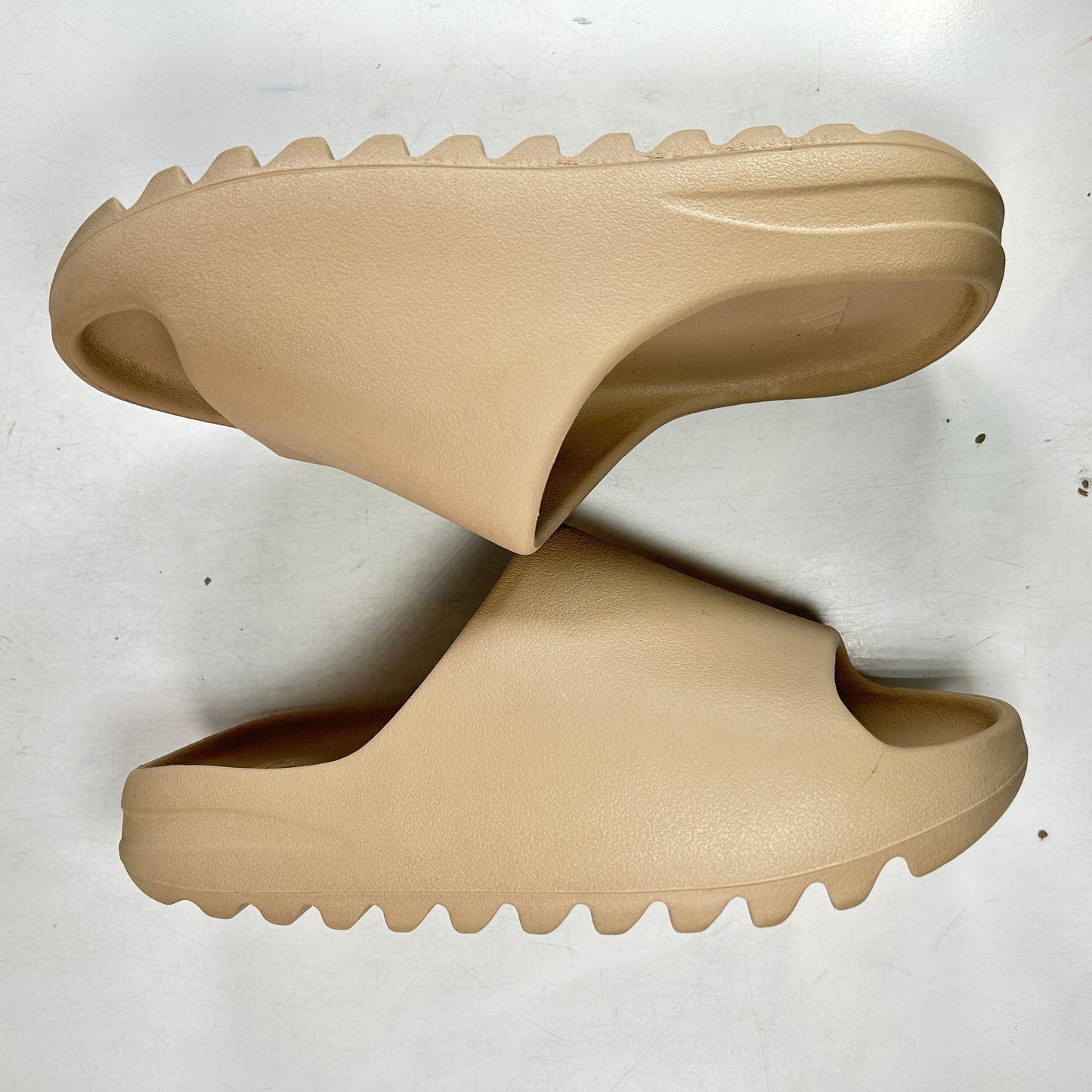 GWQ934 adidas Yeezy Slide Pure (Restock Pair) [USED] - 9 M (Used)