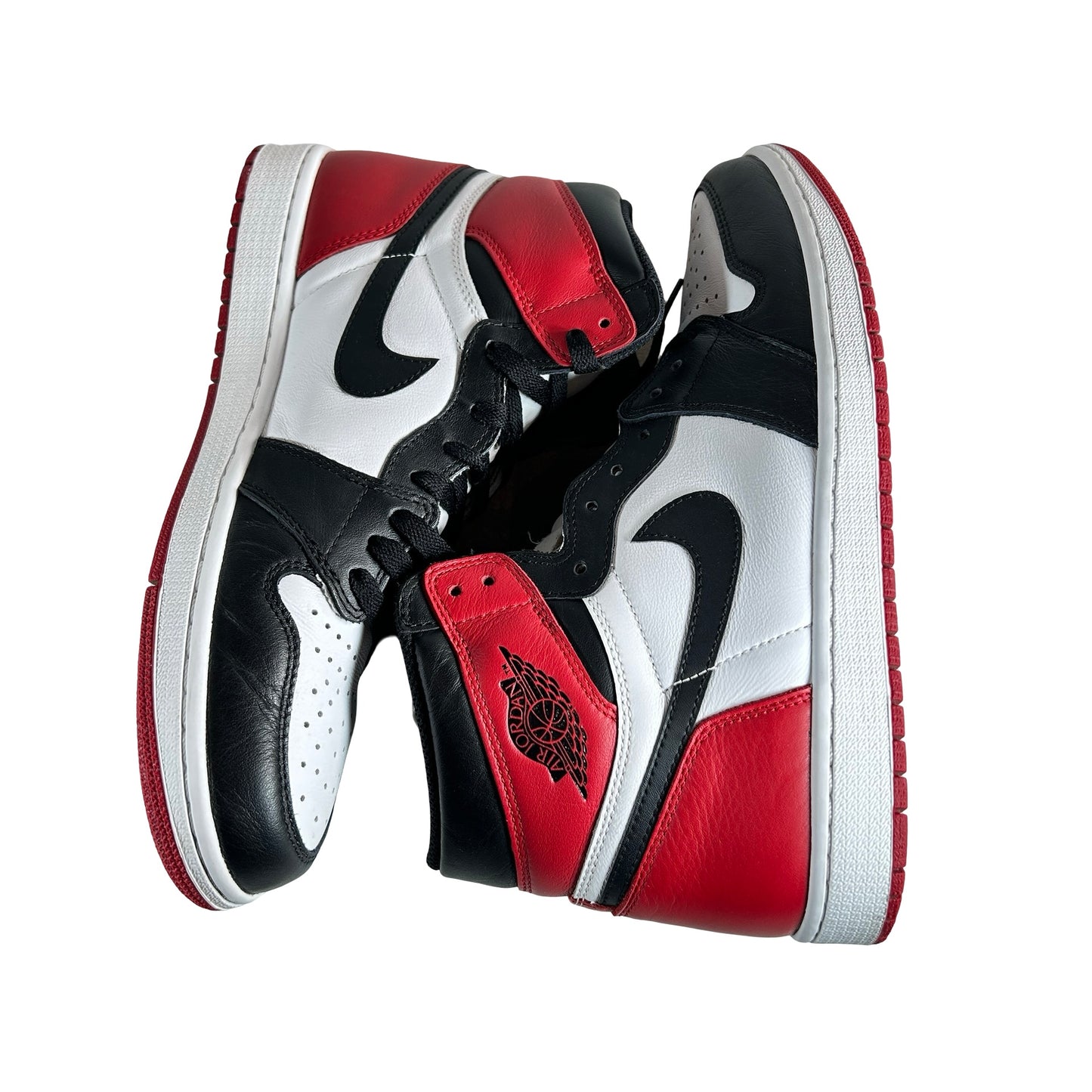 555088 125 Jordan 1 Retro Black Toe (2016) [USED] - 11 M (Used3)
