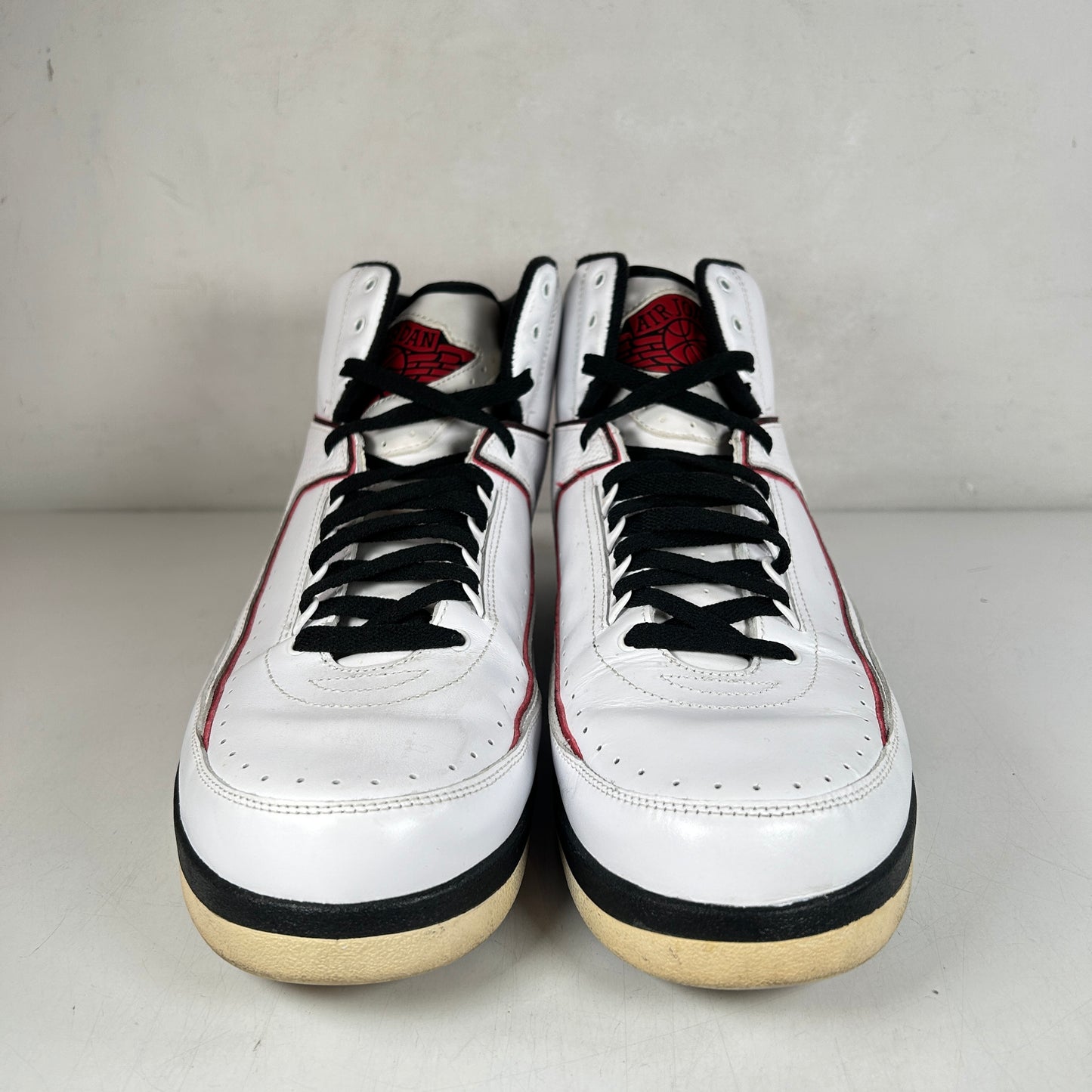 395709 101 Jordan 2 Retro QF White Varsity Red (2010) [USED] - 14 M (Used) (No Box)