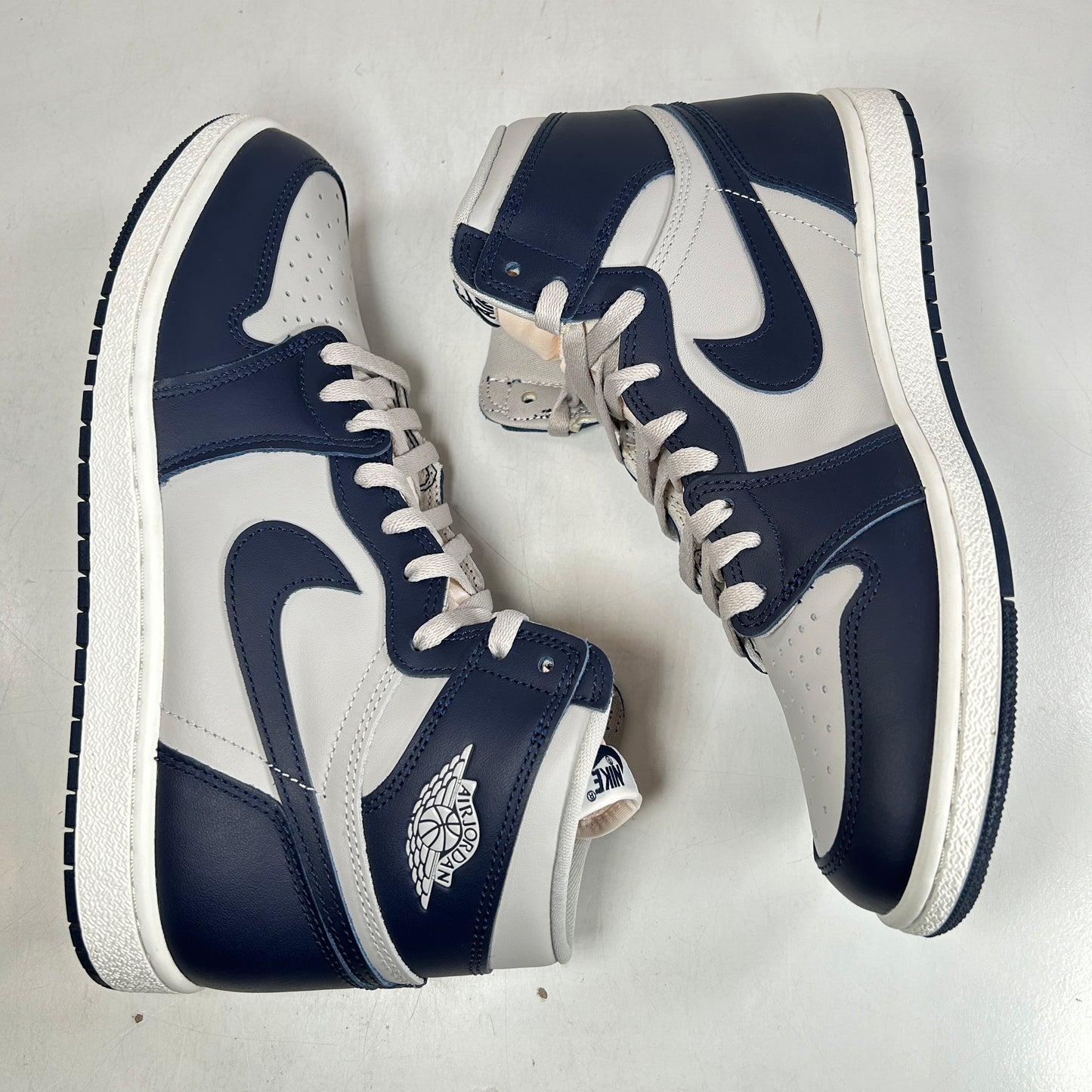 BQ4422 400 Jordan 1 High 85 Georgetown [USED] - 10.5 M (Used) (No Box)