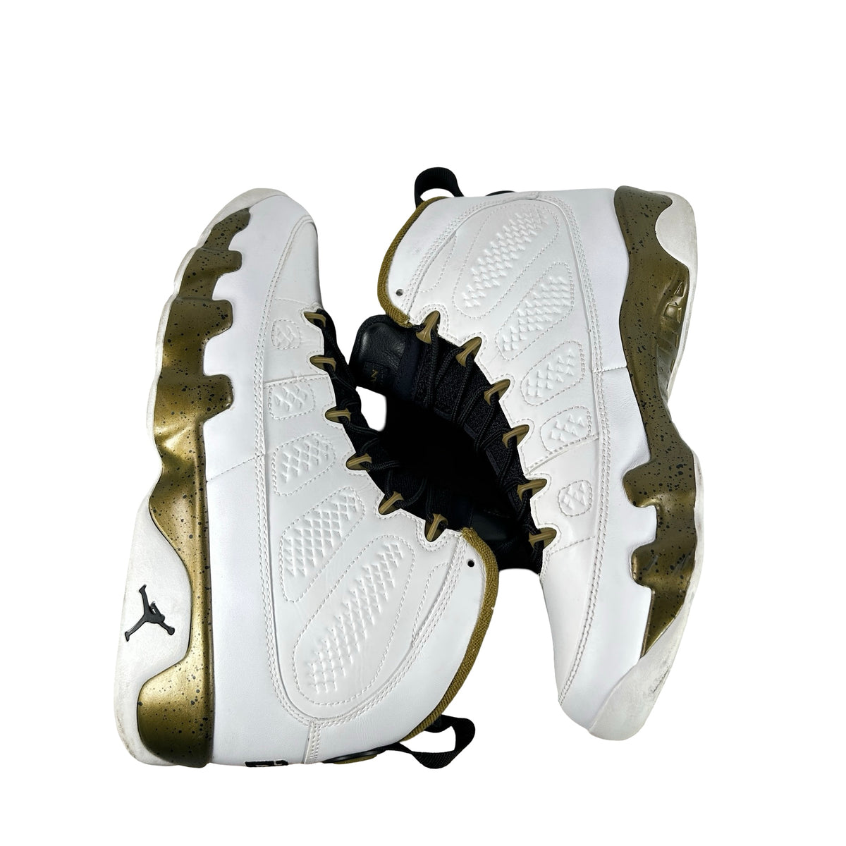 302370 109 Jordan 9 Retro Statue [USED] - 9.5 M (Used) (No Box)