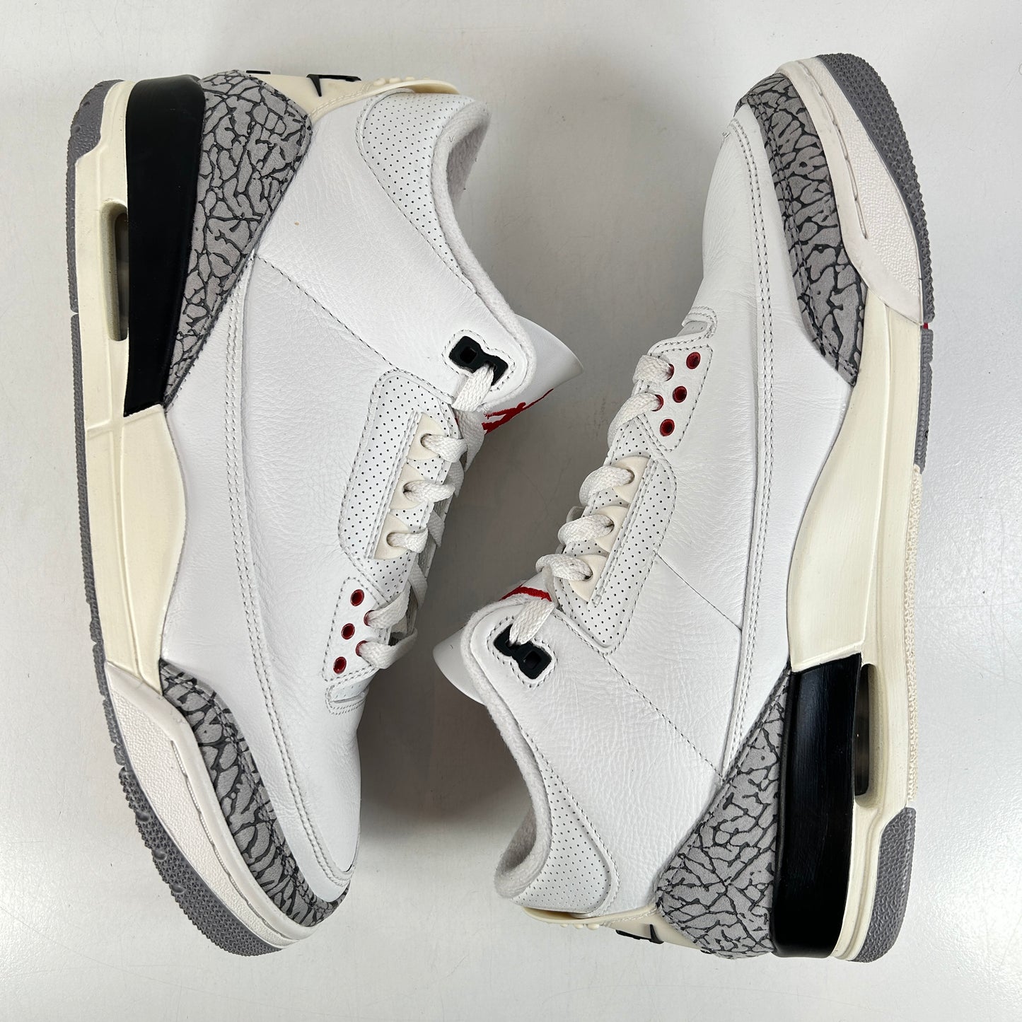 DN3707 100 Jordan 3 Retro White Cement Reimagined [USED] - 11.5 M (Used4)