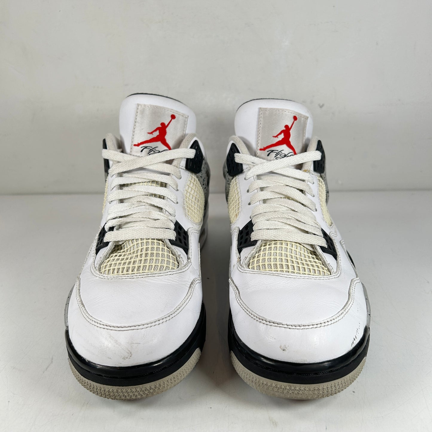 840606 192 Jordan 4 White Cement [USED] - 11 (Used)