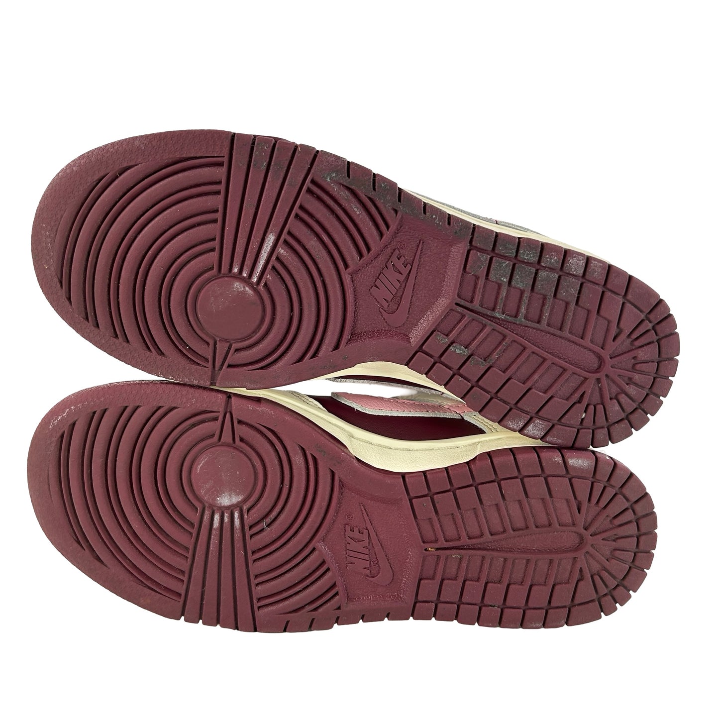 DR9705 100 Nike Dunk Low Retro PRM Valentine's Day (2023) [USED] - 4 M (Used) (No Box)