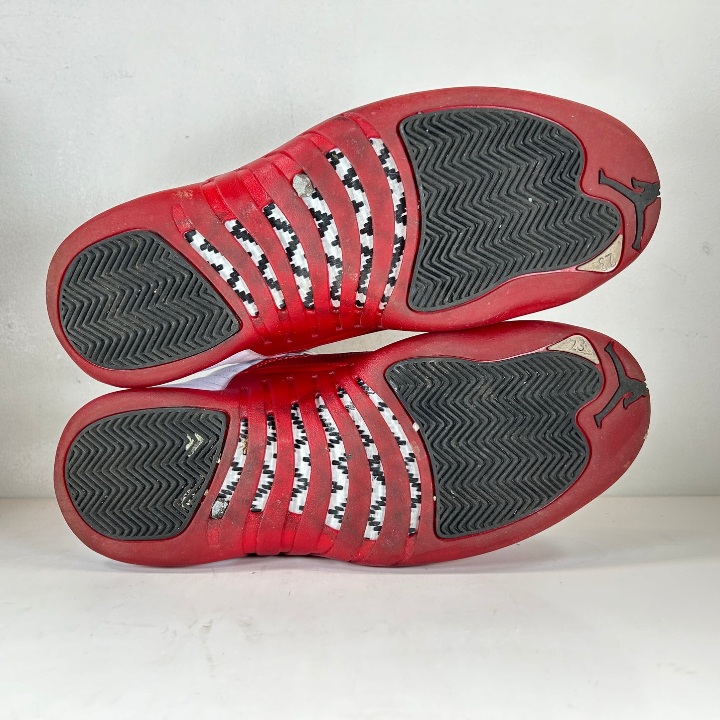 CT8013 116 Jordan 12 Retro Cherry (2023) [USED] - 10 M (Used2)