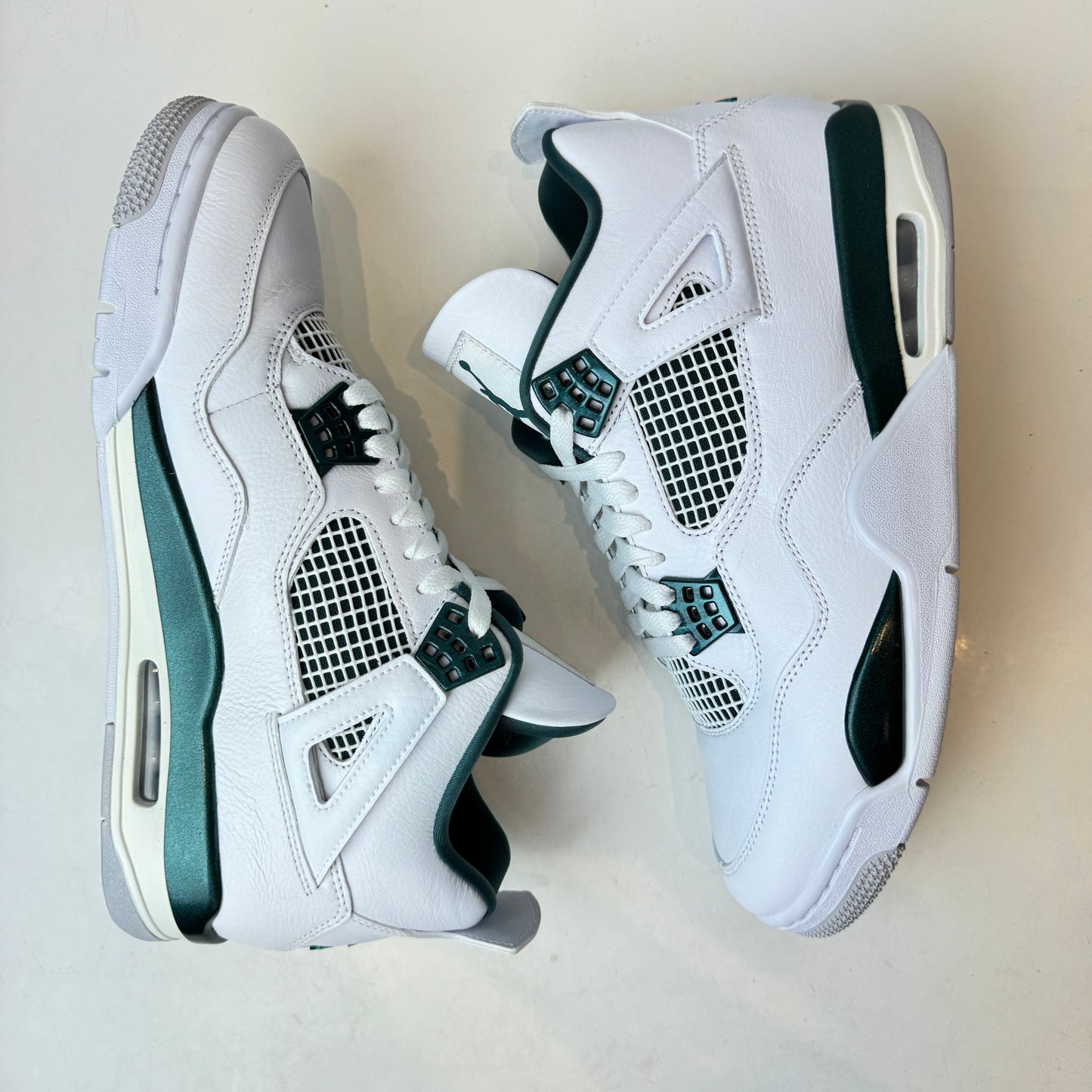FQ8138 103 Jordan 4 Retro Oxidized Green [USED] - 10.5 M (VNDS)
